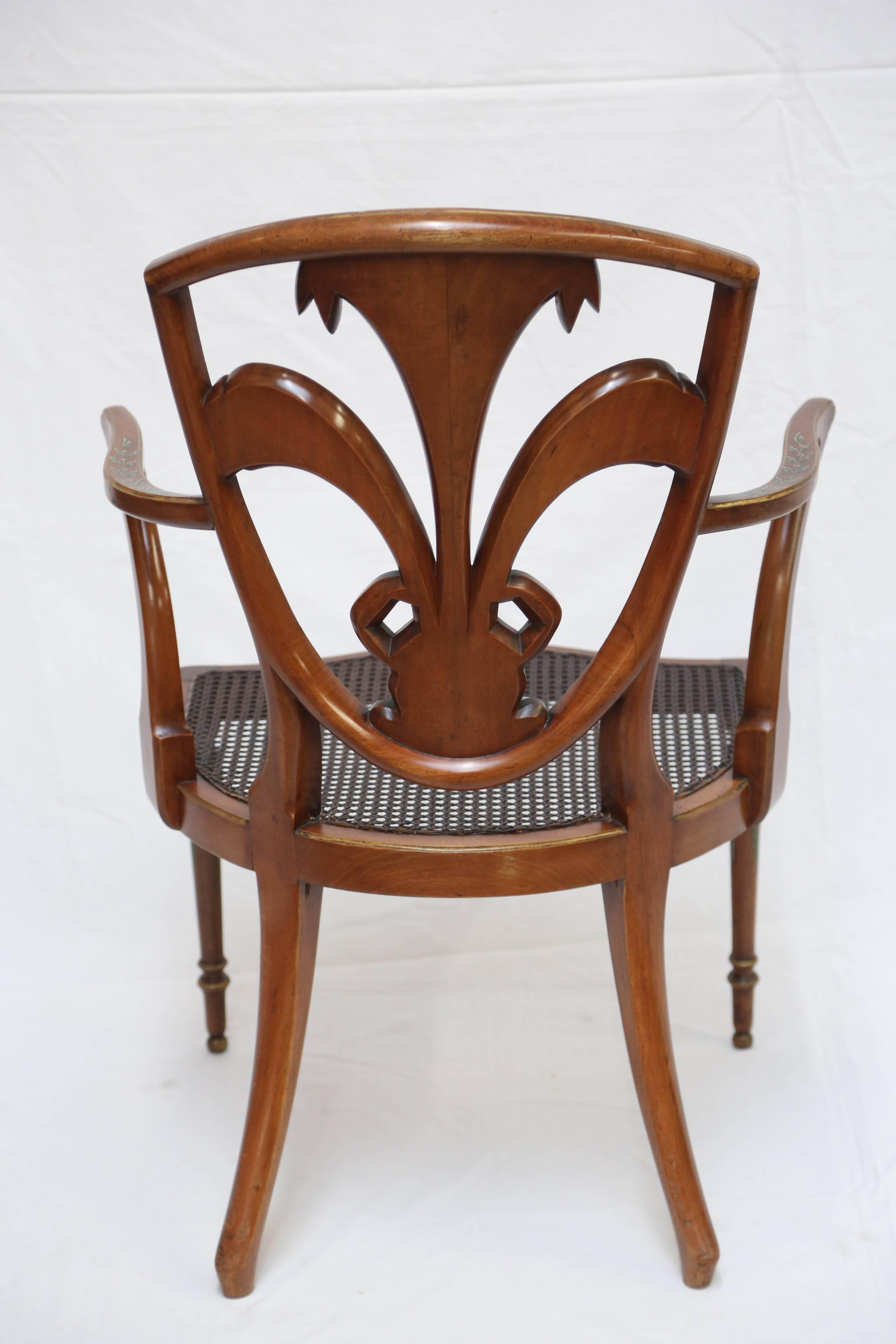 George III Hepplewhite Painted Mahogany Armchair In Excellent Condition In New York, NY