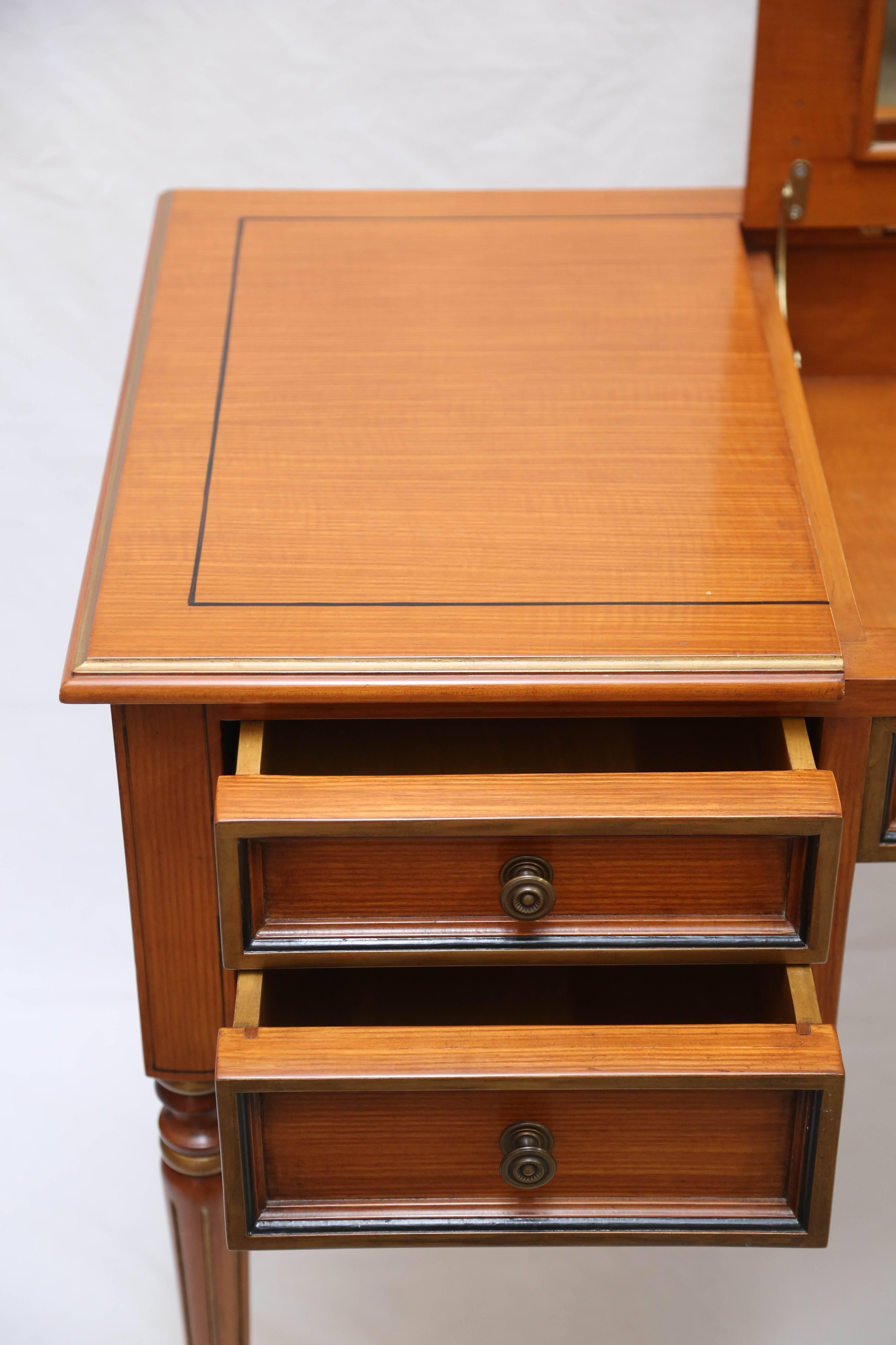 Julia Gray Maple Desk or Dressing Table In Good Condition In New York, NY