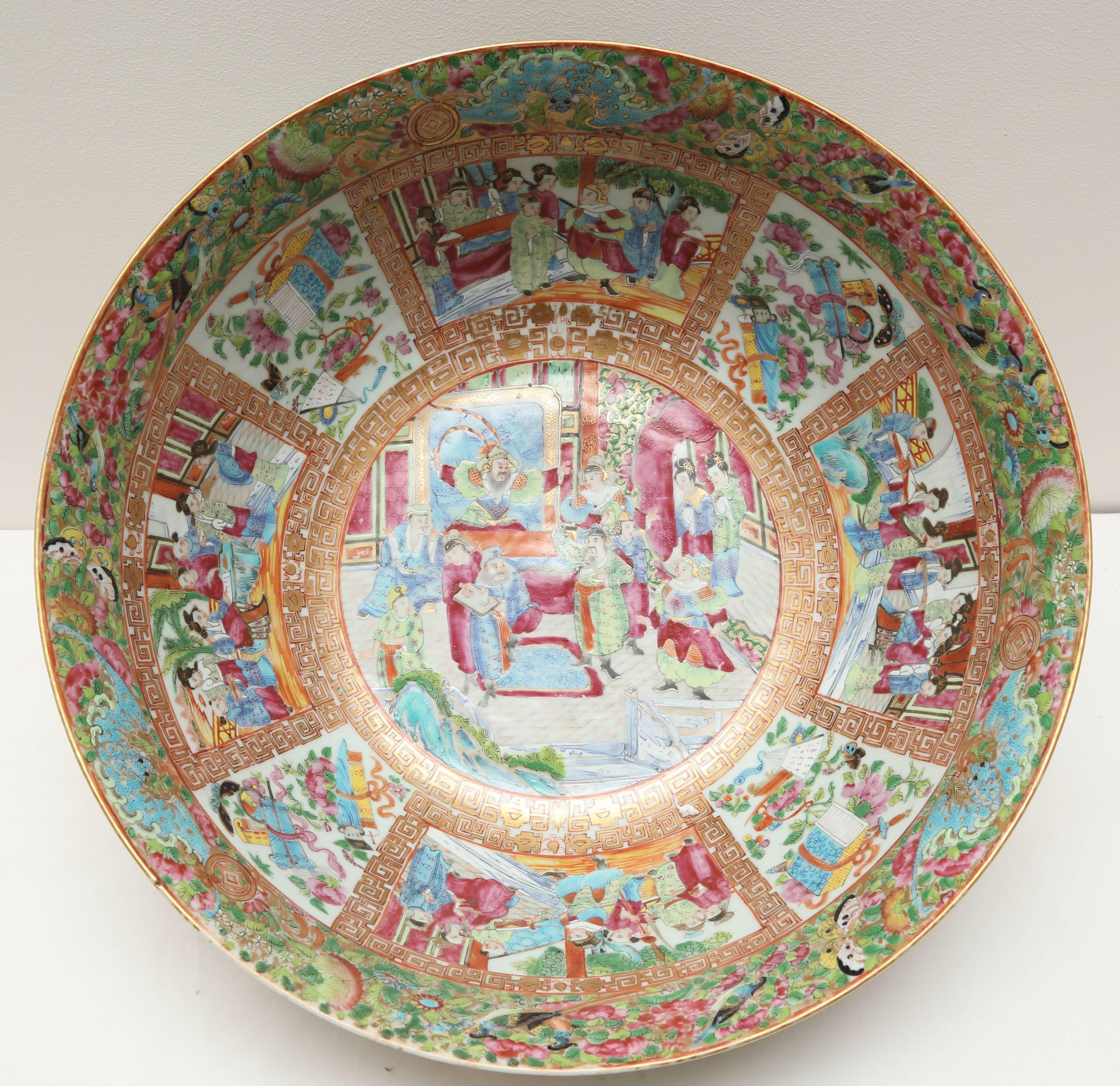 Chinese Export Porcelain Rose Medallion Bowl 1
