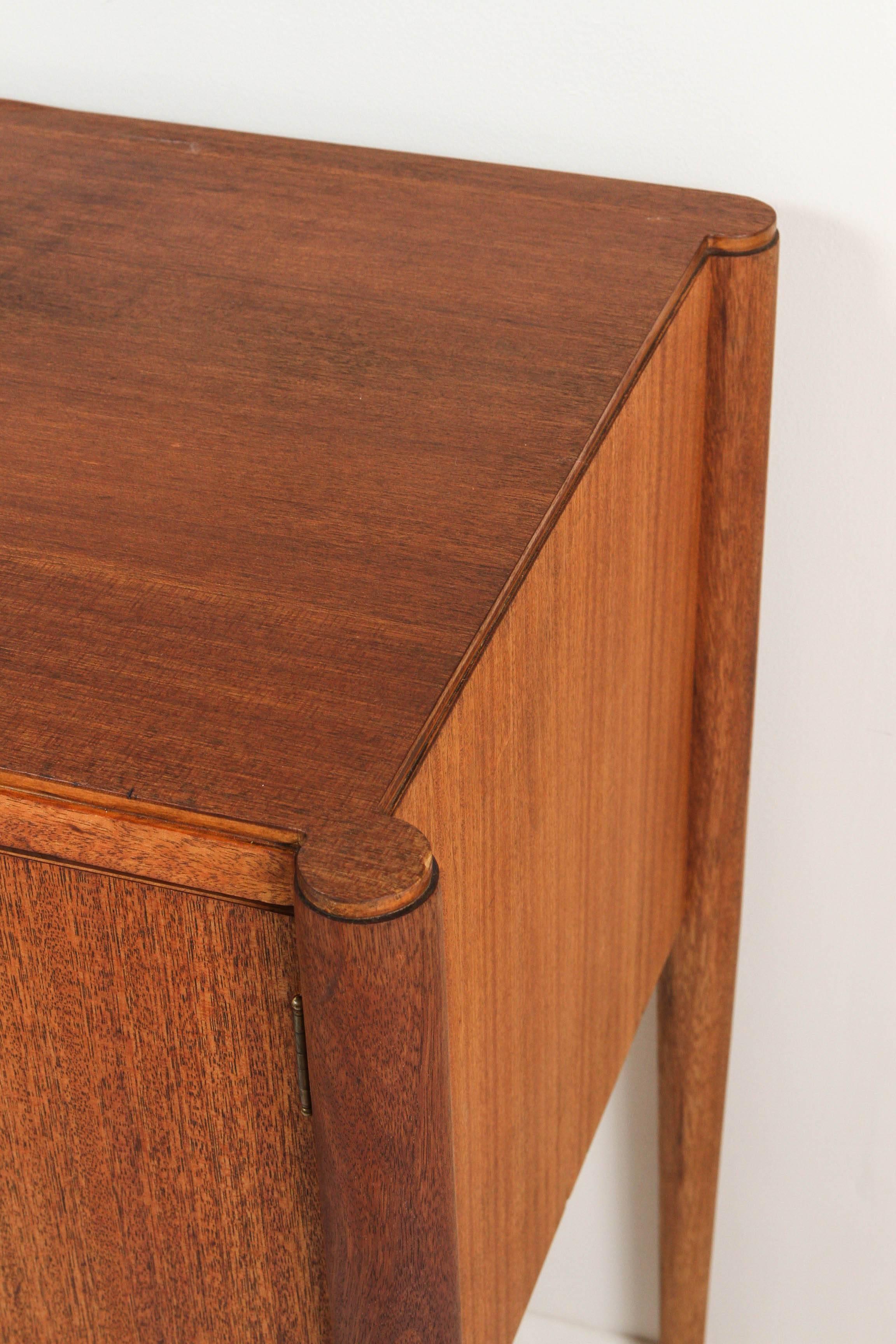Paul Frankl Credenza for Brown Saltman In Excellent Condition For Sale In Santa Monica, CA