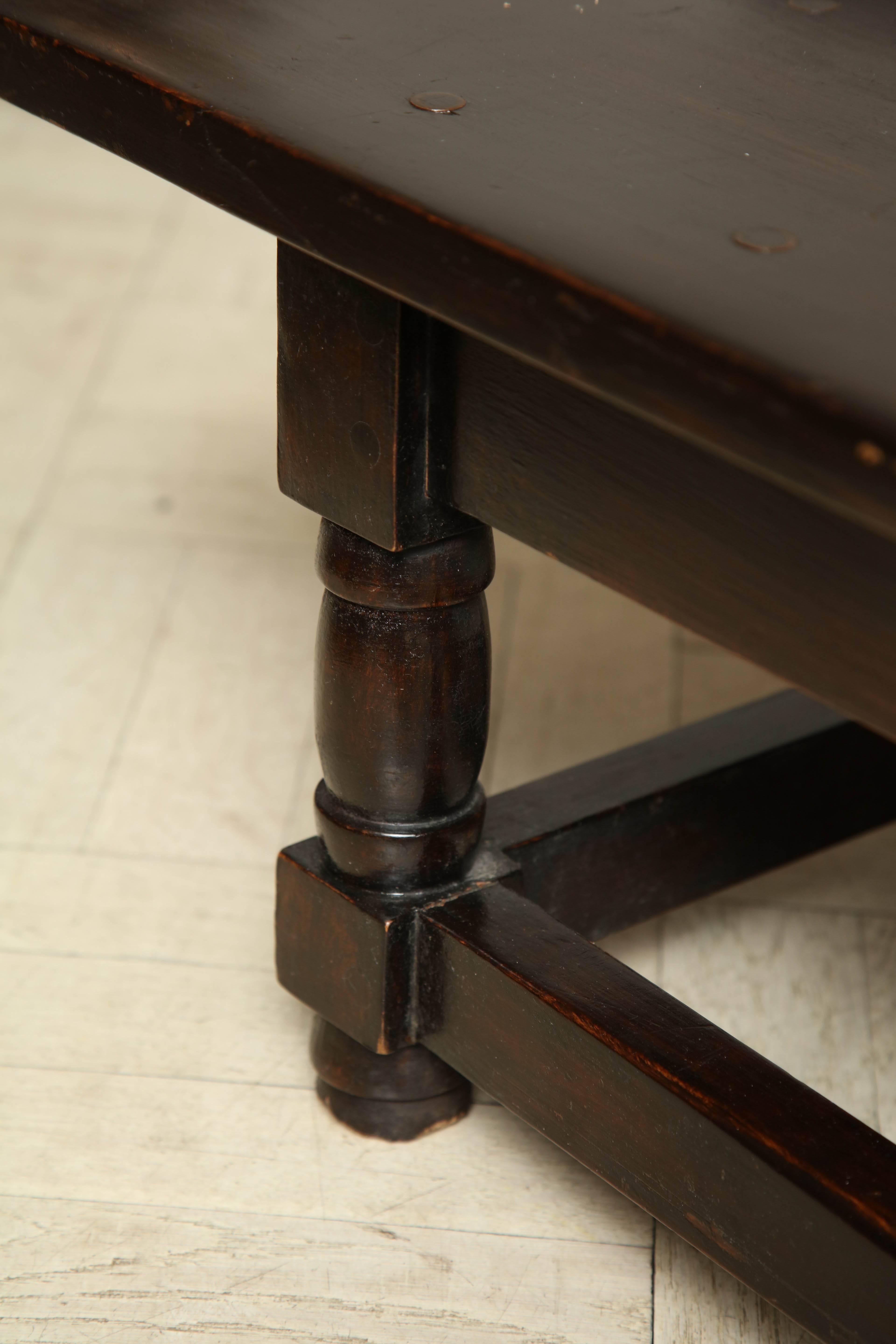 Late 19th Century Mahogany Bench, Turned Legs with Cross Stretcher In Good Condition For Sale In New York, NY