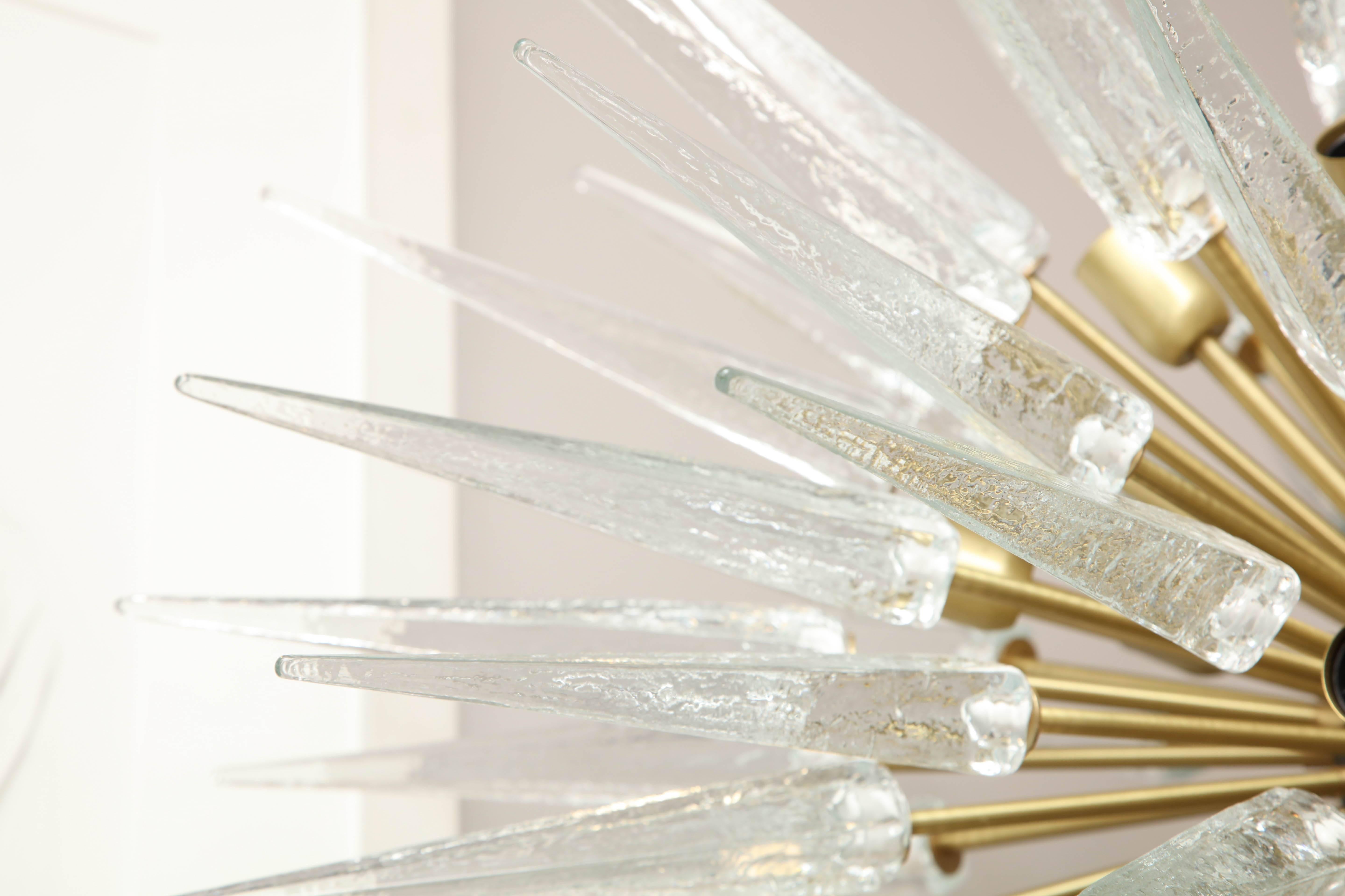 italien Superbe lustre Spoutnik en verre de Murano à pointes fait sur mesure en vente