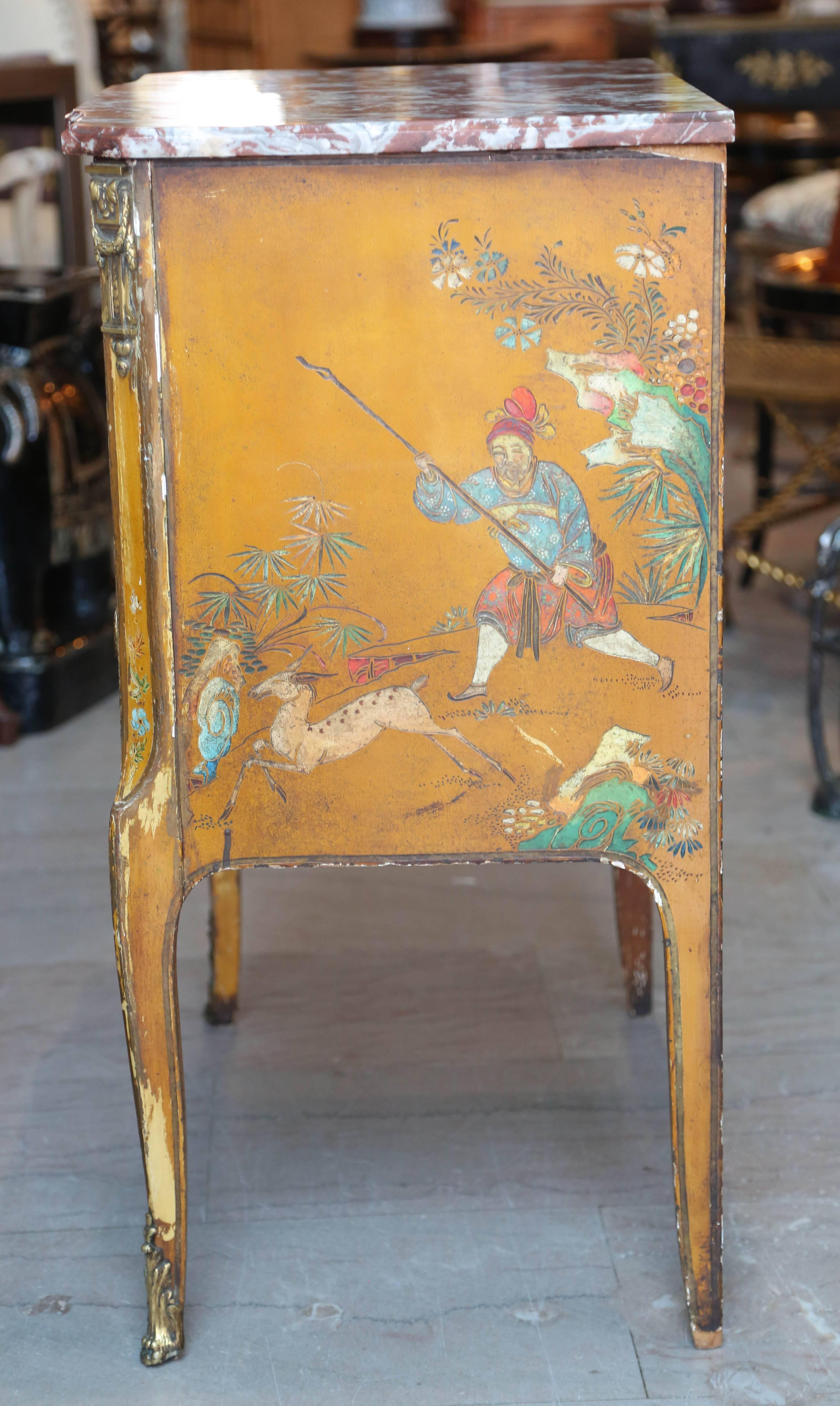 Superb 19th Century Chinoiserie Petite Commode 3