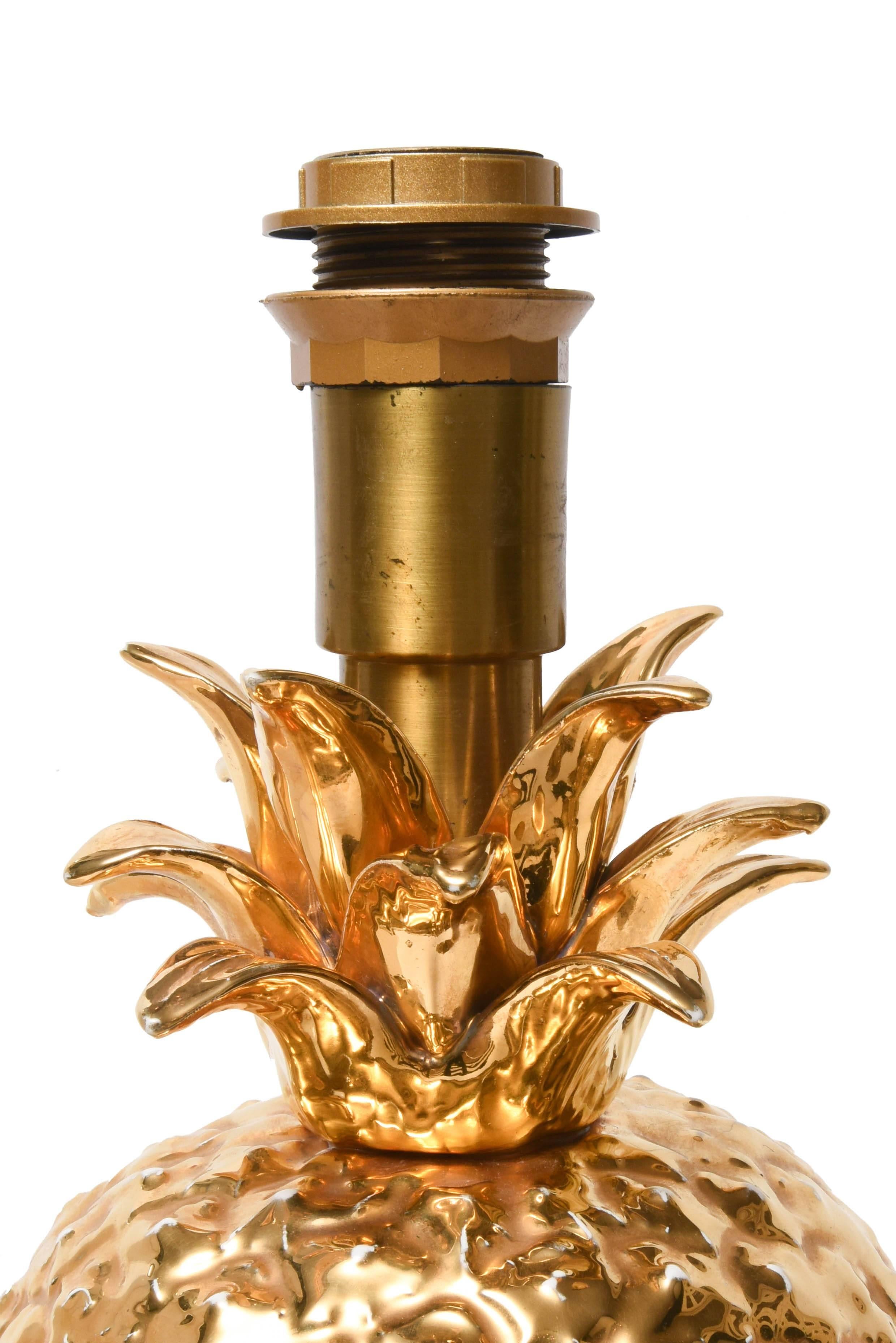 Italian Gilded Ceramic Pineapple Table Lamp For Sale