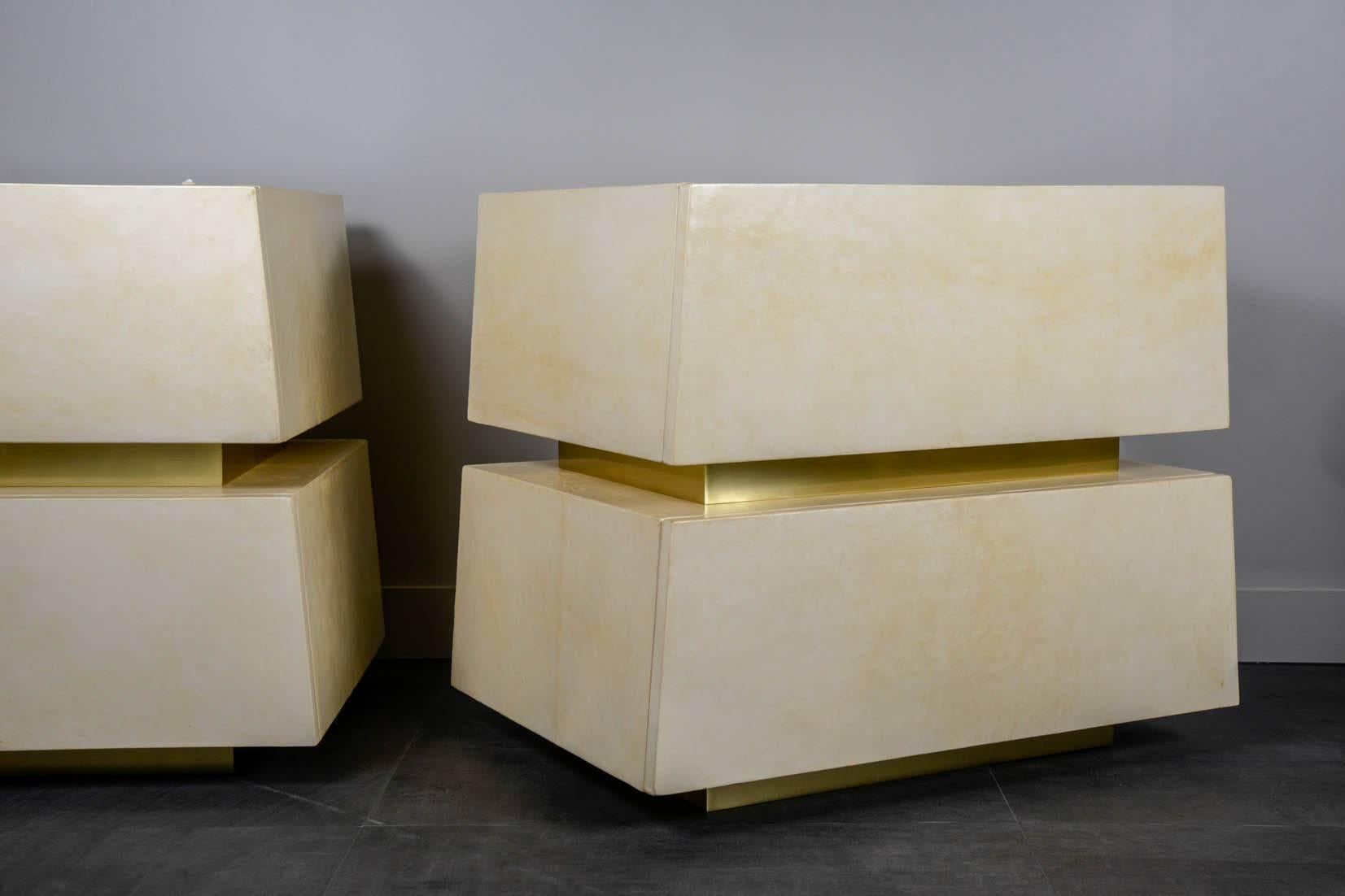 Contemporary Pair of Chests of Drawers