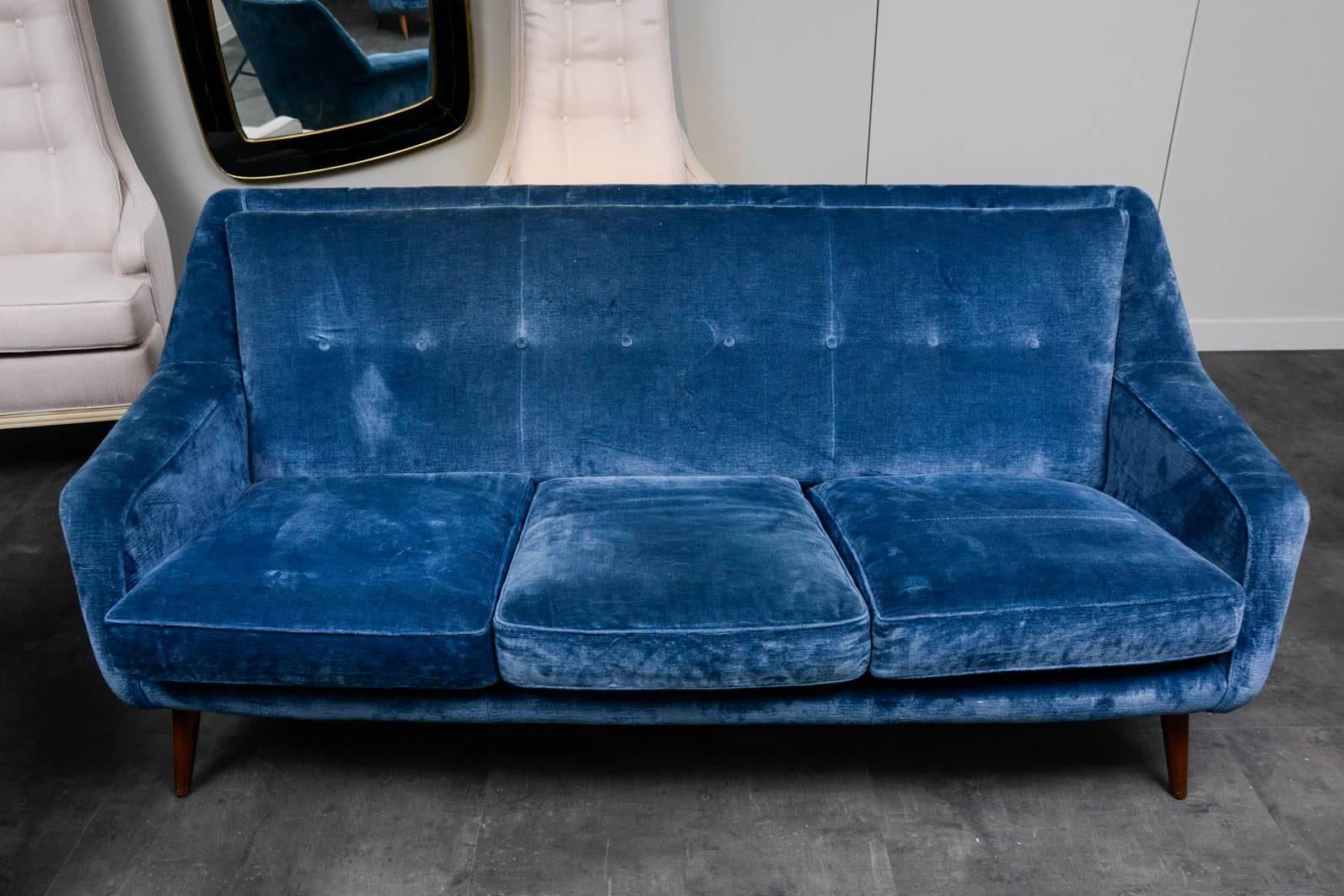 Vintage Salon Suite in Blue Velvet 3