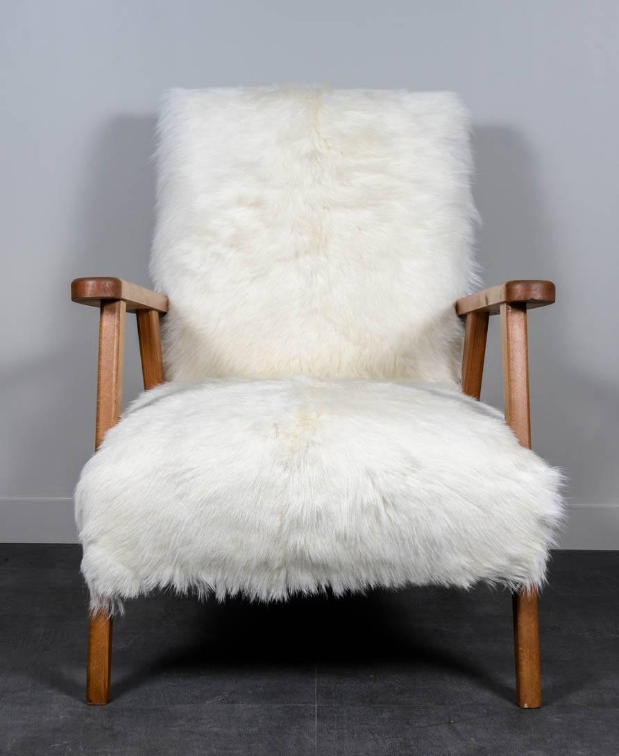 Modern Pair of armchairs in goatskin at cost price