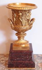 Urna in bronzo dorato francese Charles X dei primi del XIX secolo