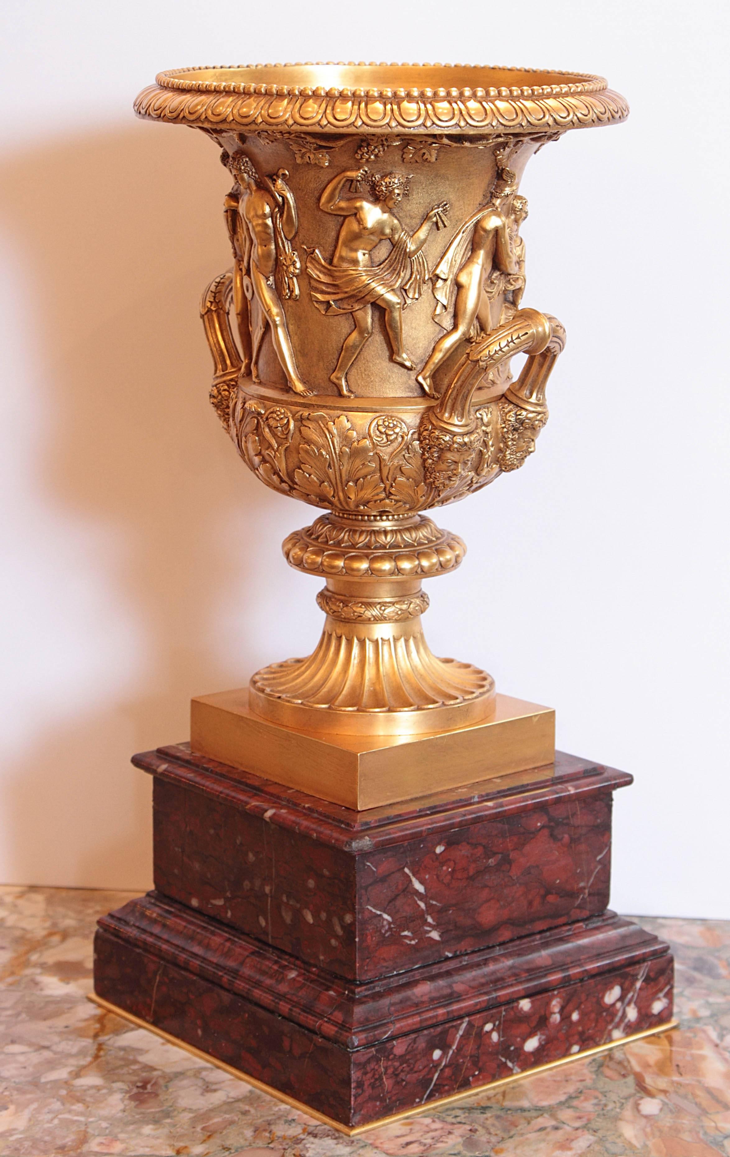 Early 19th Century French Charles X Gilt Bronze Urn In Excellent Condition For Sale In Dallas, TX