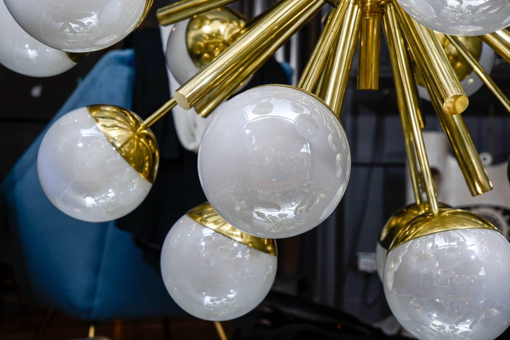 Murano Glass Glustin Luminaires Sputnik Chandelier with Iridescent Globes For Sale
