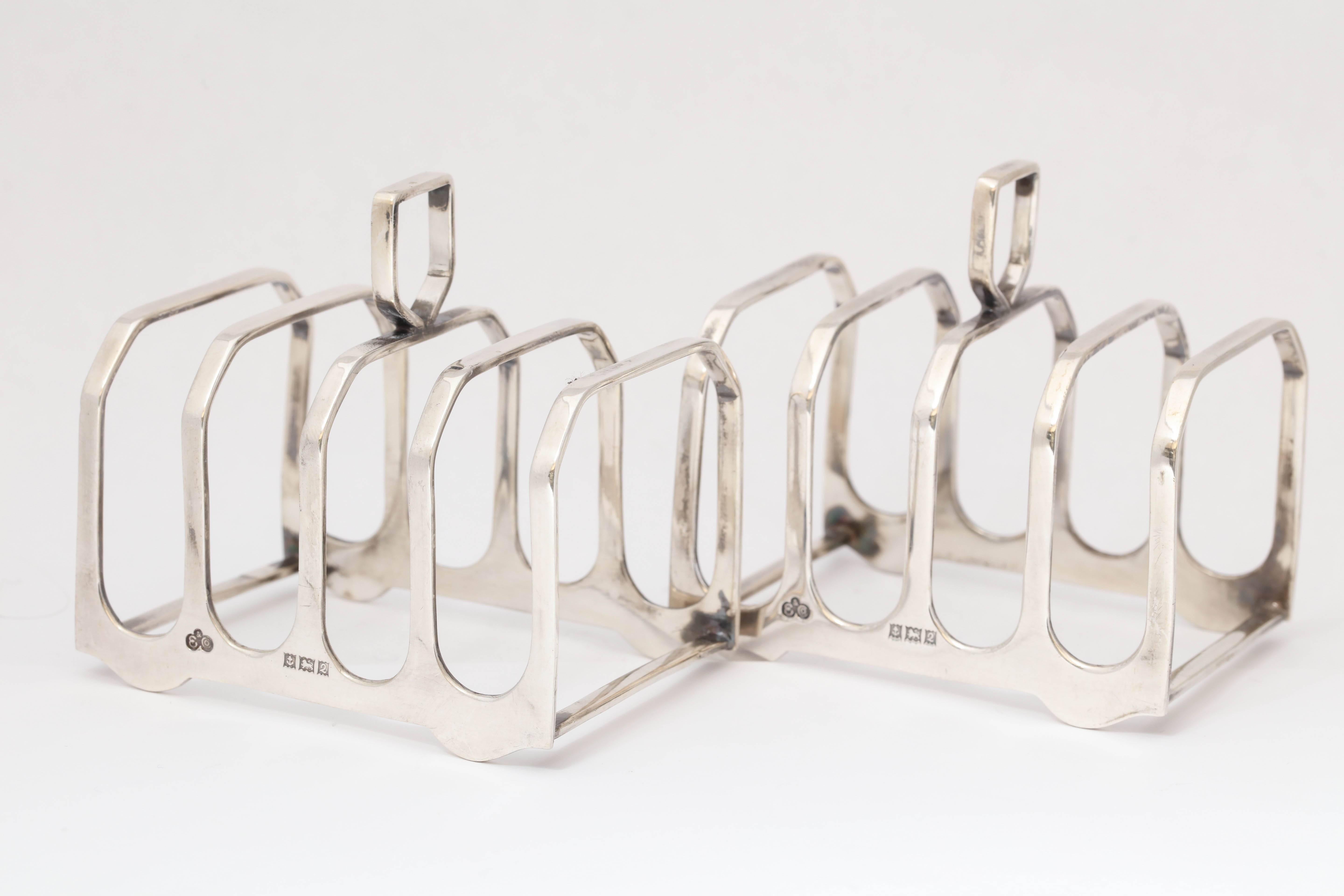 Edwardian-Style Pair of Sterling Silver Toast Racks In Excellent Condition In New York, NY