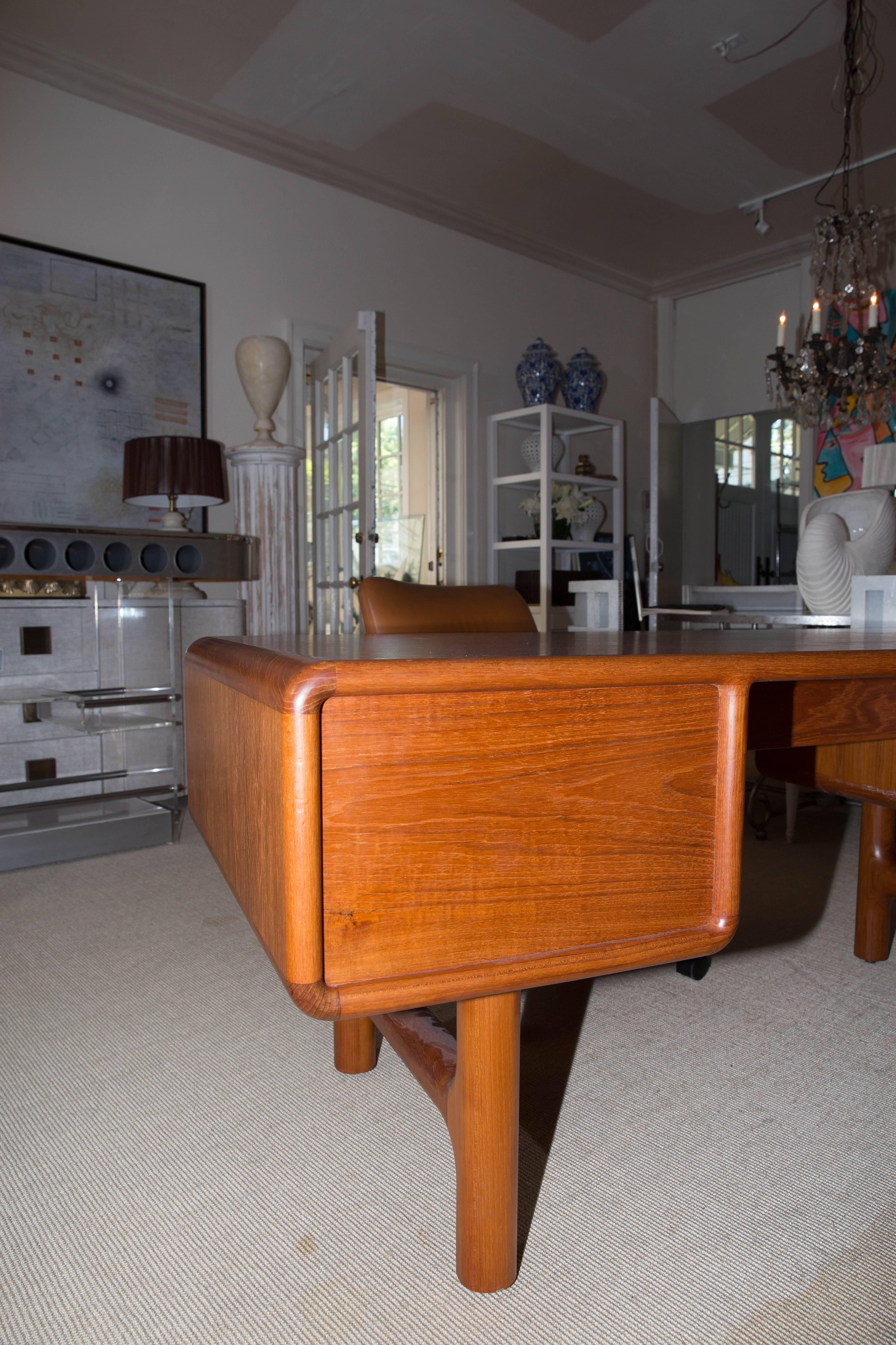 Fabulous Danish Teak Desk with Matching Desk Chair In Excellent Condition For Sale In Water Mill, NY