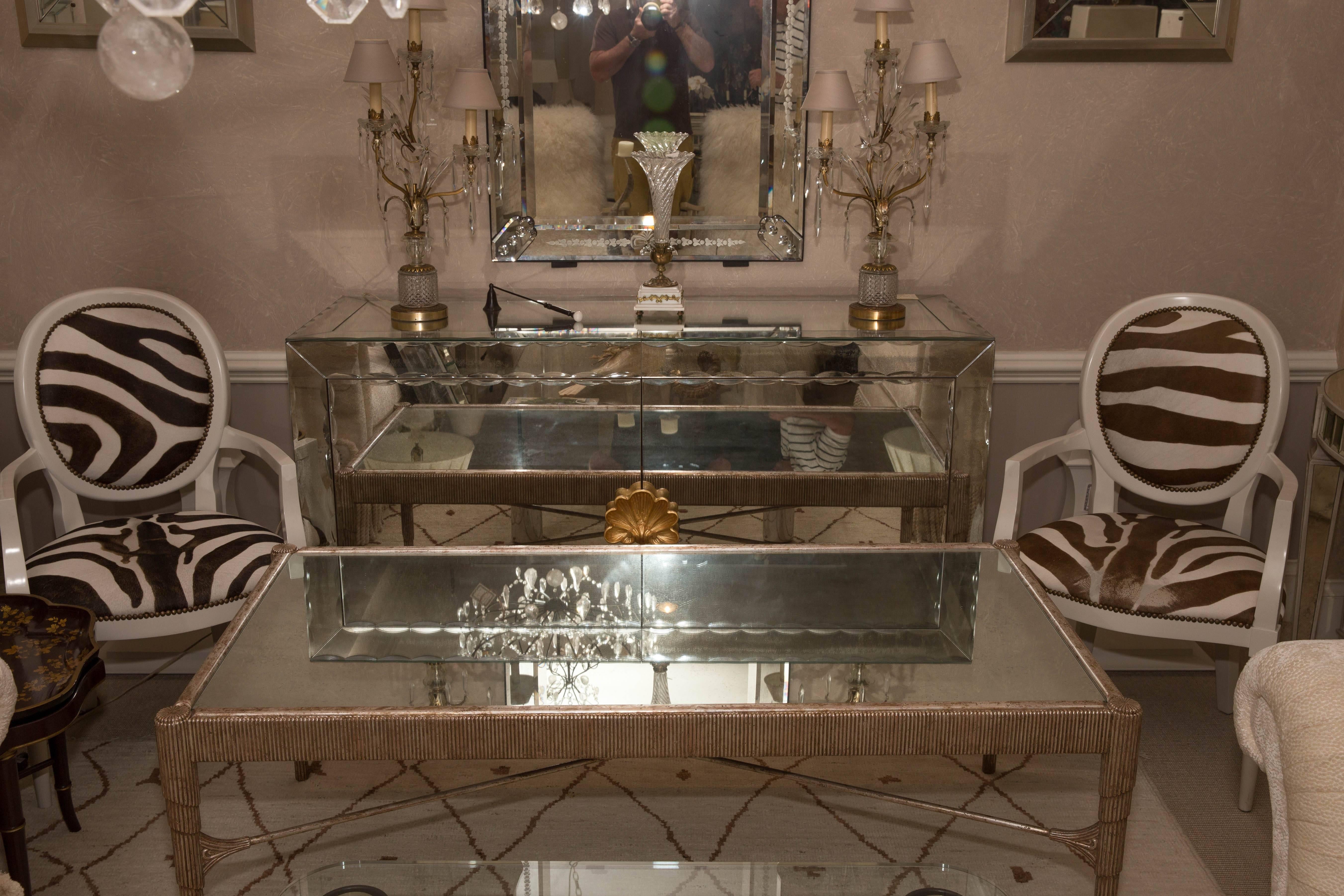 Mid-Century Cocktail Table with Antique Silver Finish and Mirrored Top In Excellent Condition For Sale In Water Mill, NY