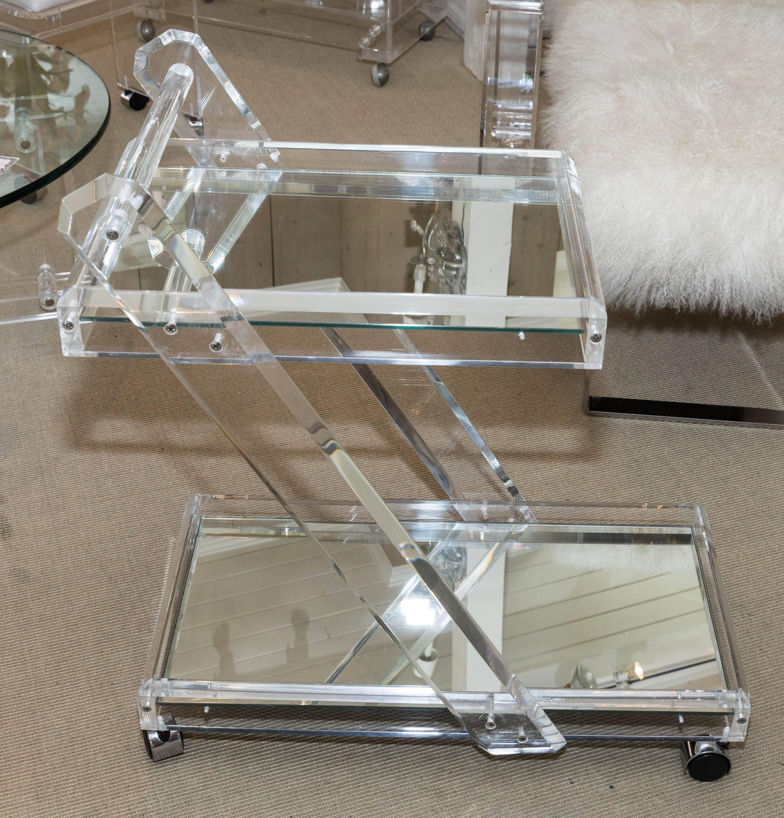 Mid-Century Lucite Tea Cart with Two Mirrored Shelves In Excellent Condition In Water Mill, NY