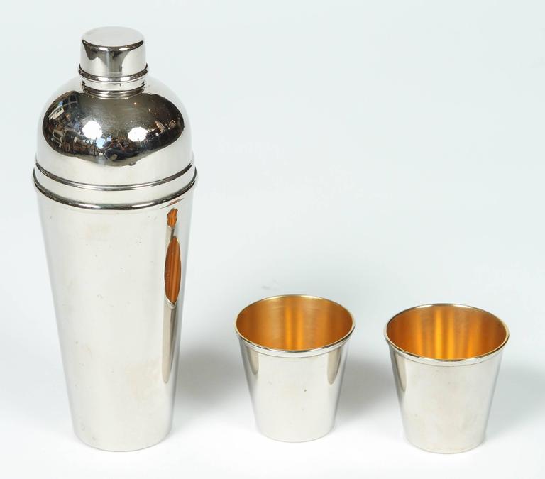 Vintage Travel Cocktail Shaker with Cups at 1stDibs