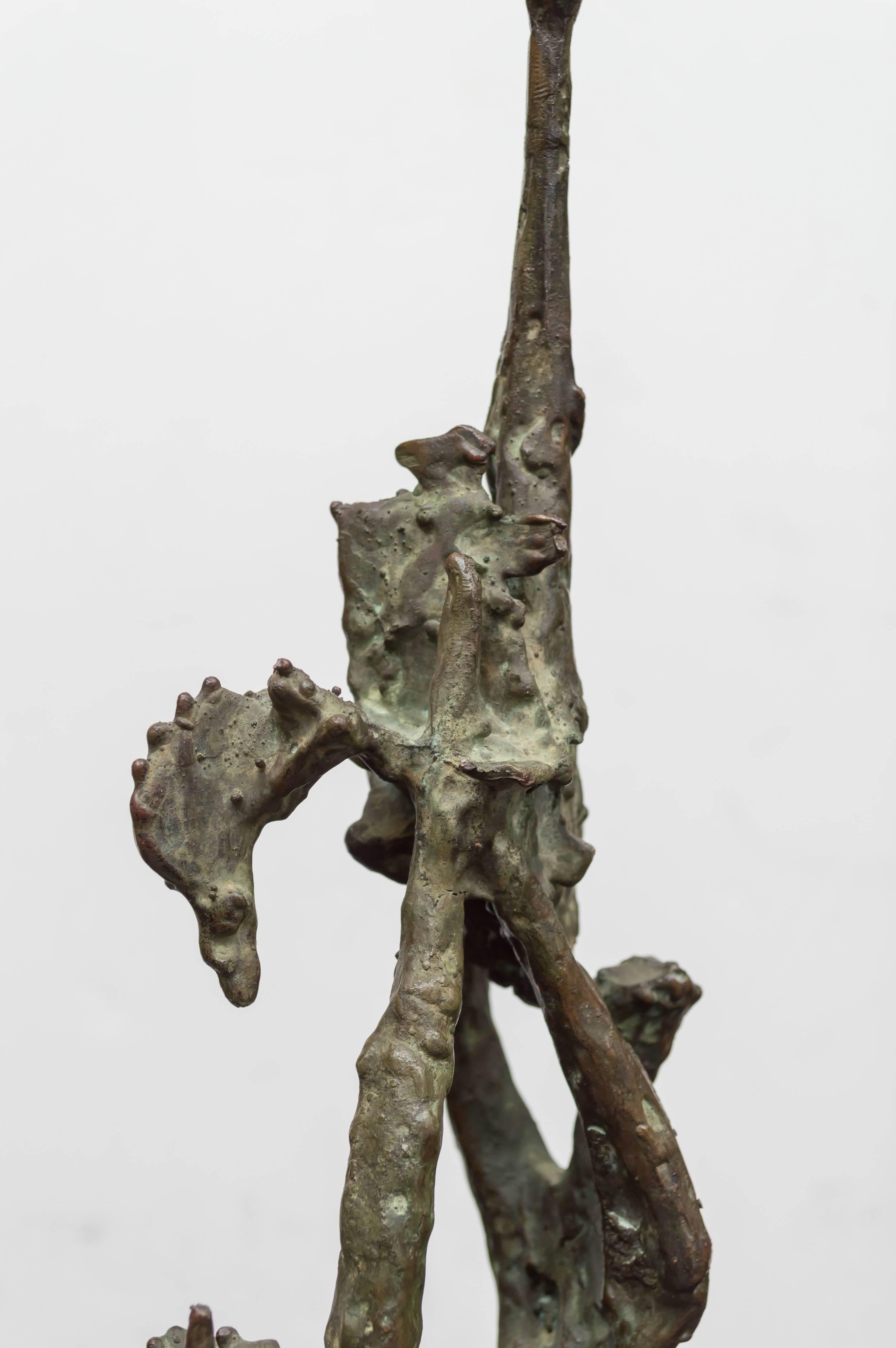 Bronzo Figura astratta in bronzo intitolata 