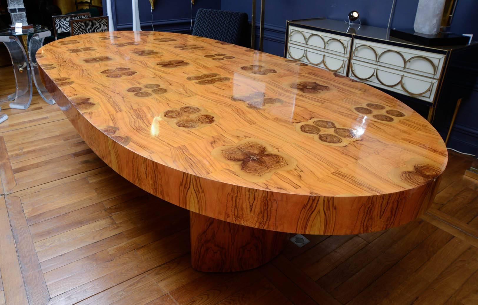Exceptional Oval Dining Table at cost price In Excellent Condition For Sale In Saint-Ouen (PARIS), FR
