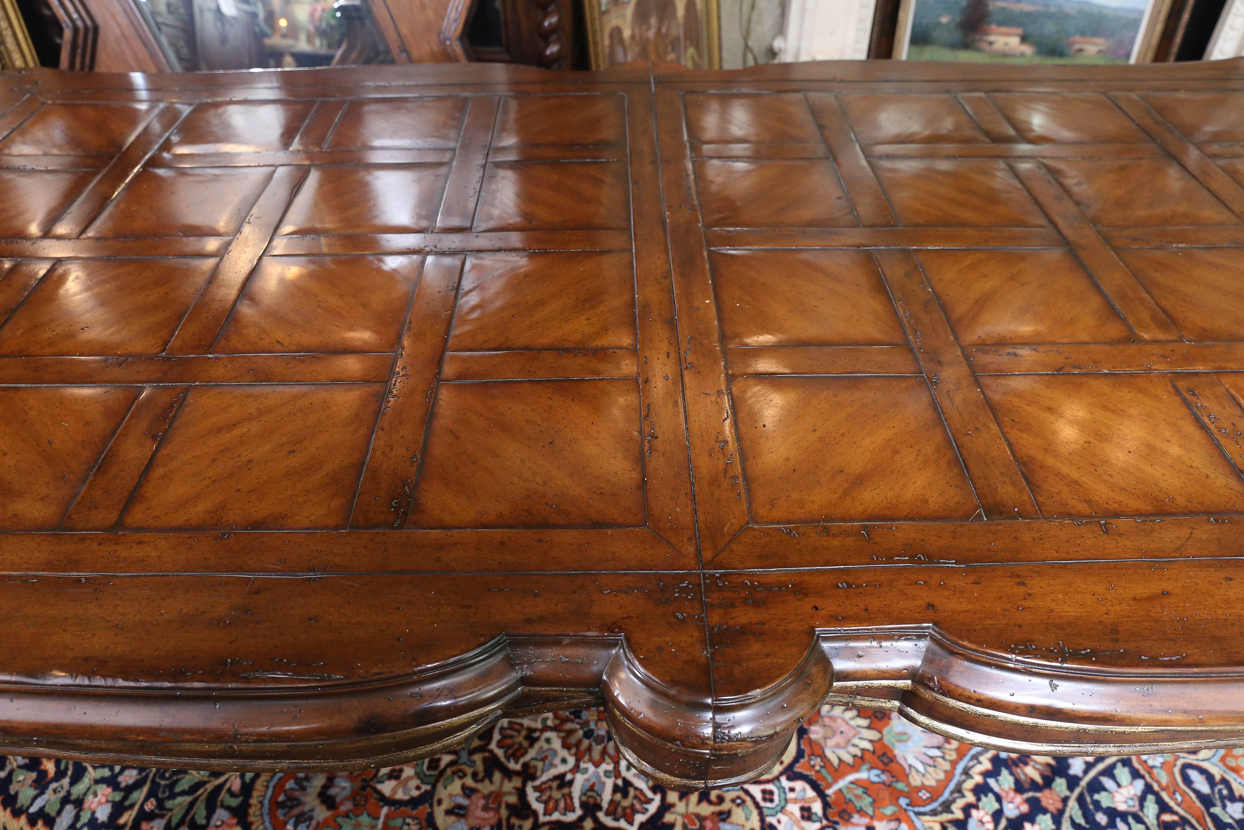 Wood Louis XV Style Dining Table with Large Curved Leg and Shaped Top, Walnut Finish