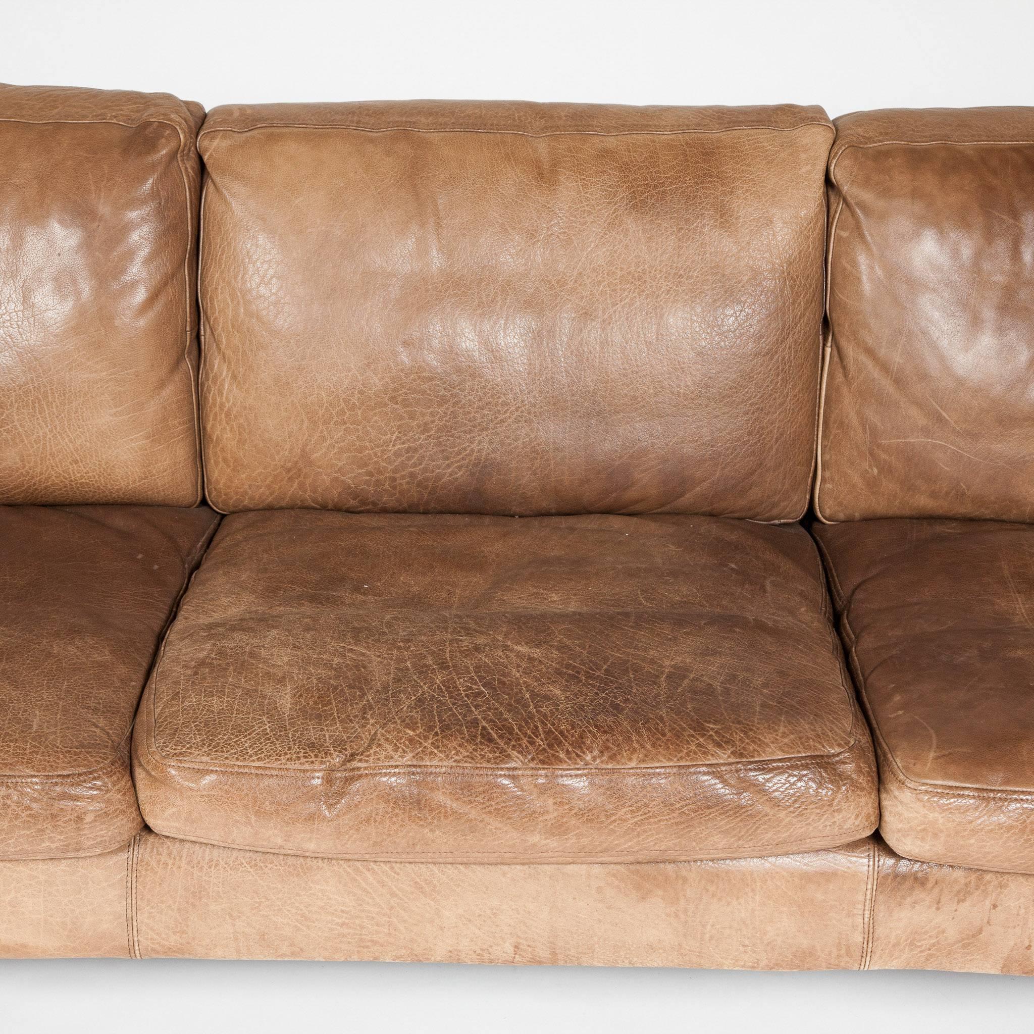 1970s Three-Seat Danish Sofa Upholstered in Brown Buffalo Hide by Mogens Hansen In Good Condition In London, GB
