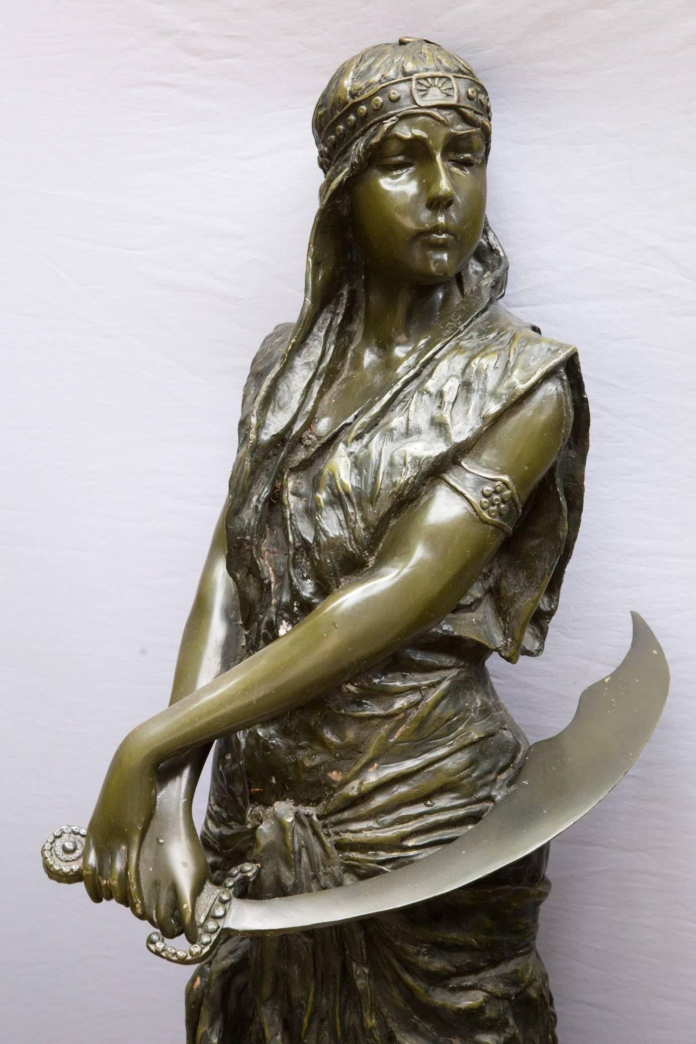 statue of judith