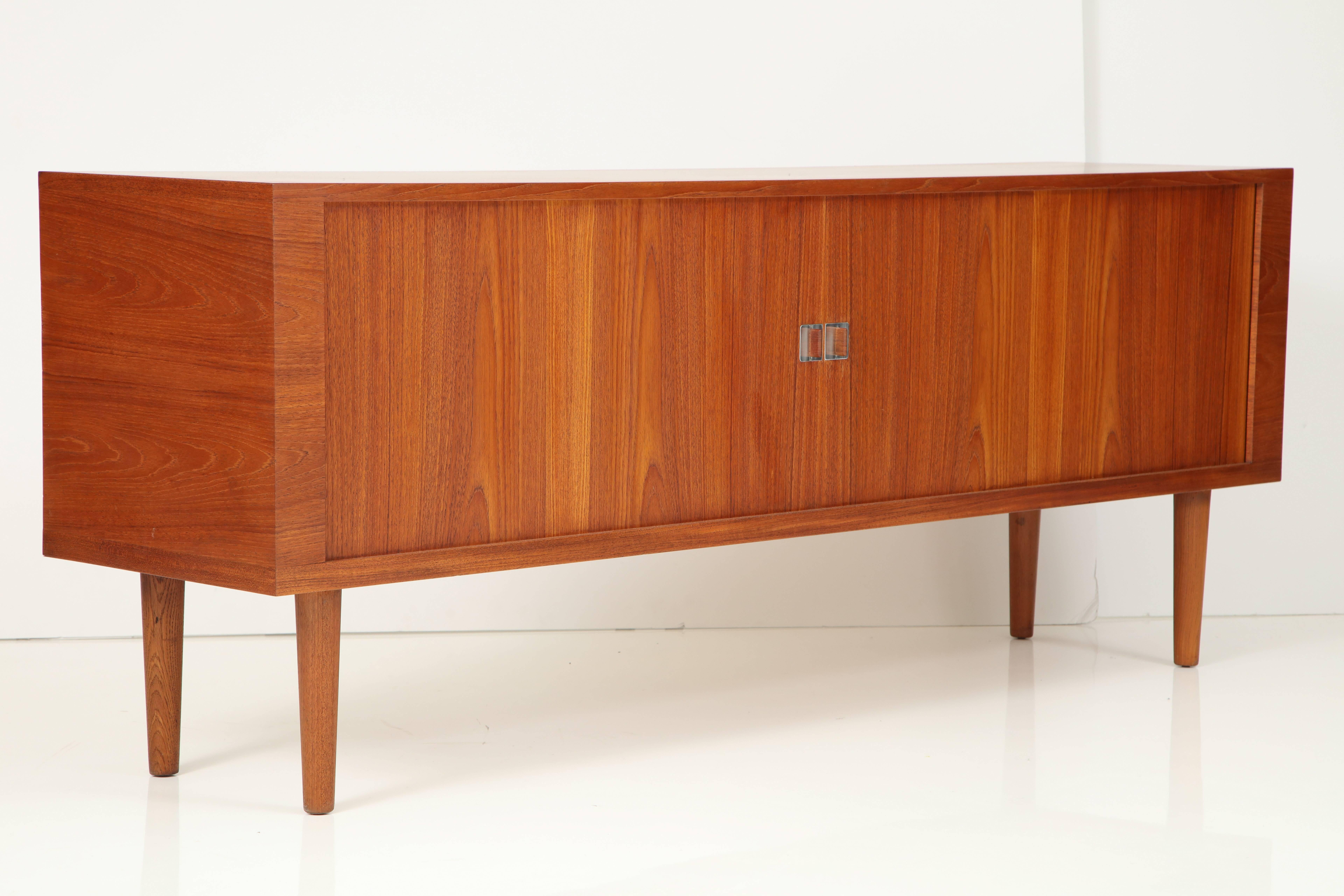 Hans Wegner model RY-25 sideboard, 