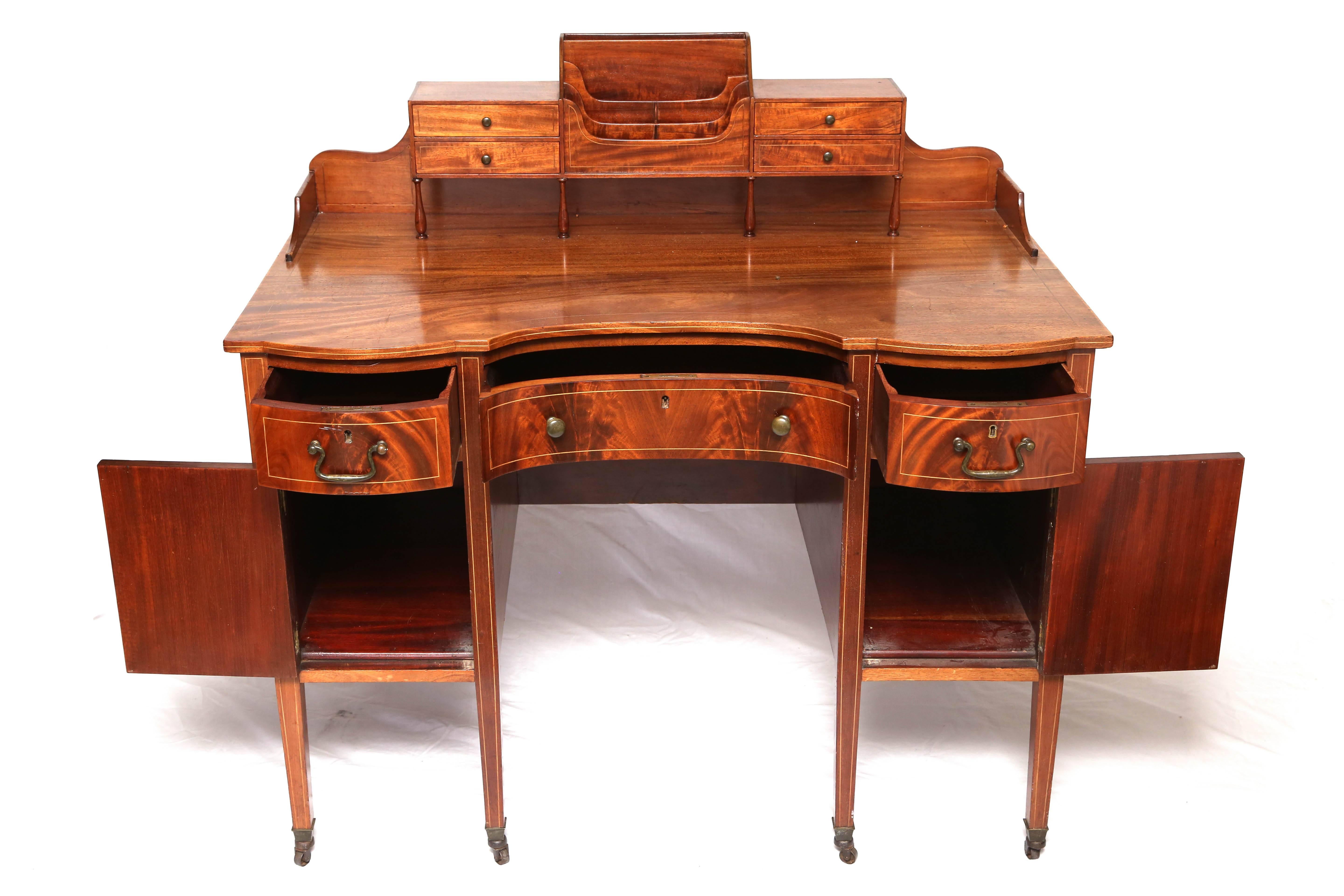 20th Century Superb Mahogany American Writing Desk with Leather Holder and Drawers