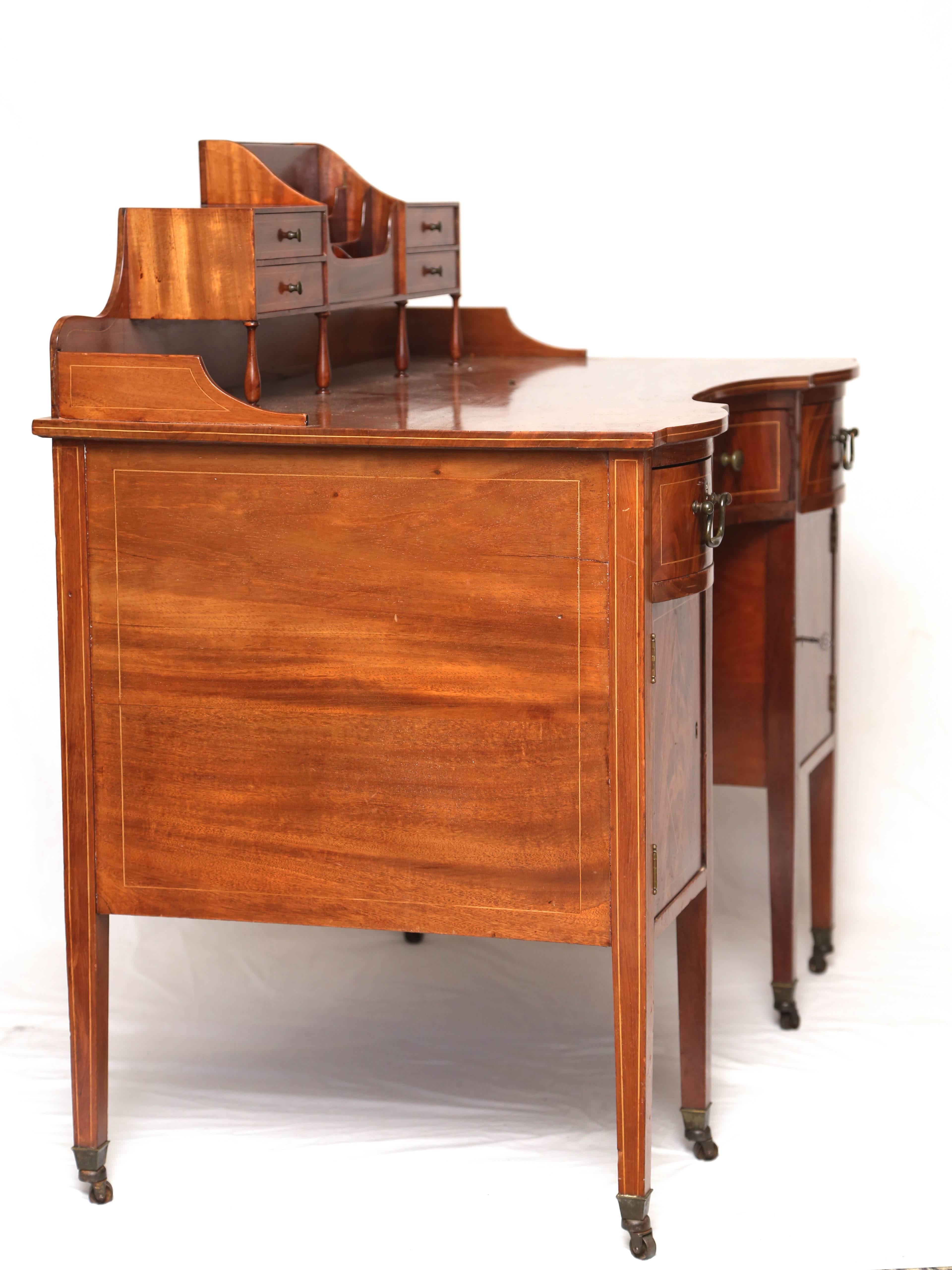 Superb Mahogany American Writing Desk with Leather Holder and Drawers 1