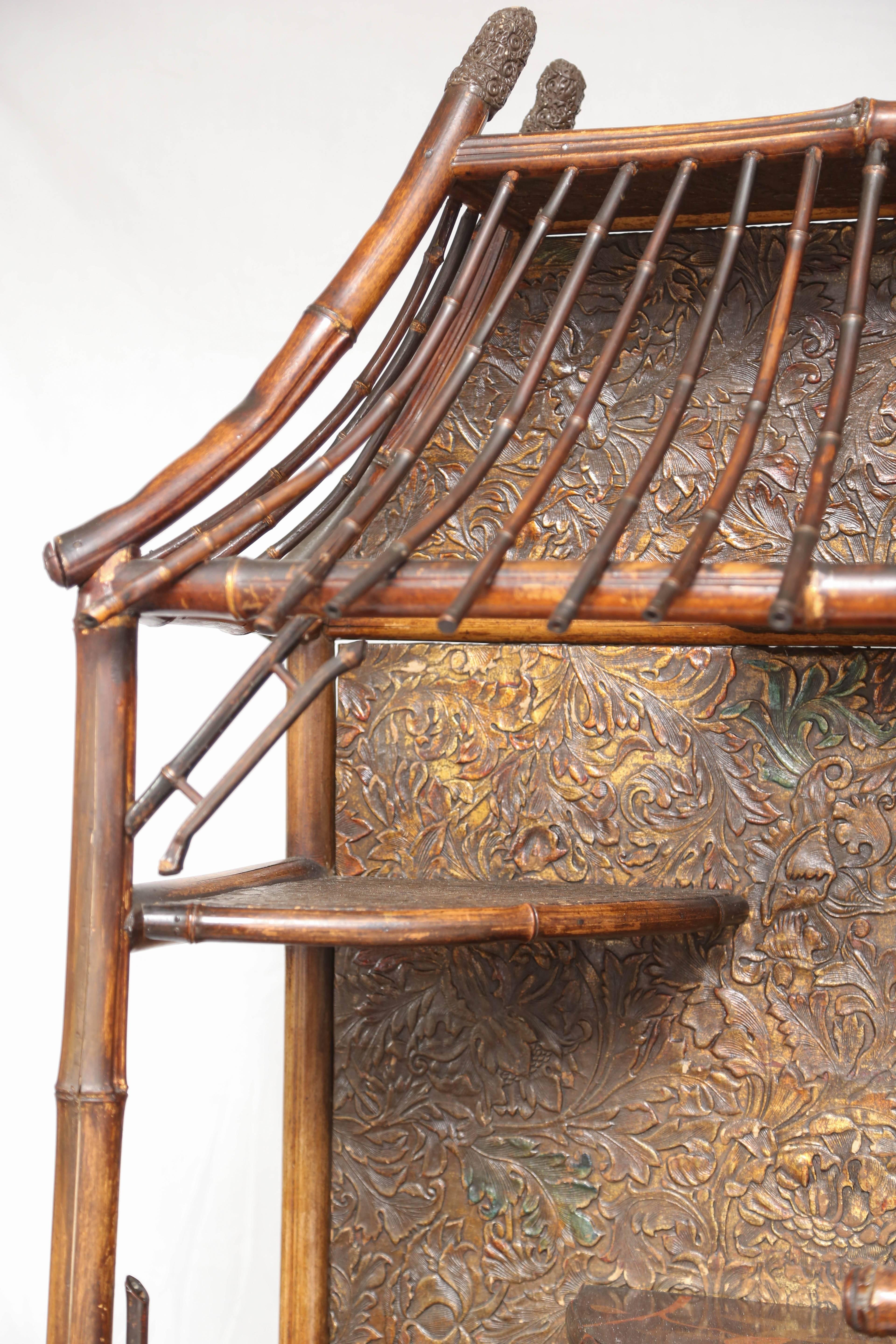 Beautiful 19th Century English Bamboo Pagoda Étagère or Bookcase 5