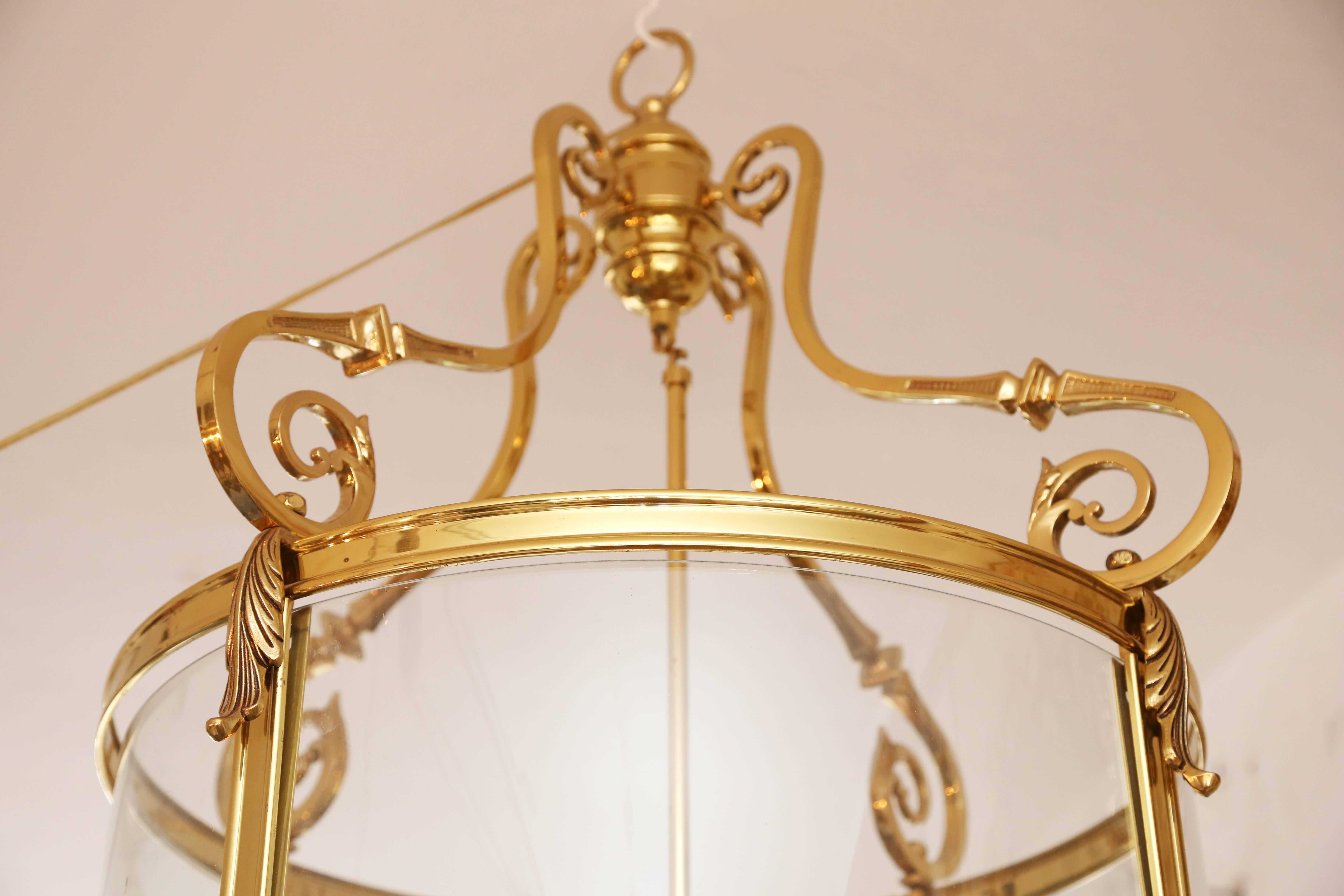 This is a superb solid brass chandelier Lantern from a home in palm beach, its in very good condition no breaks or damaged to the glass or the brass.
Its very heavy and very large, the measurements are 44 high and 25 wide, you could have it on a
