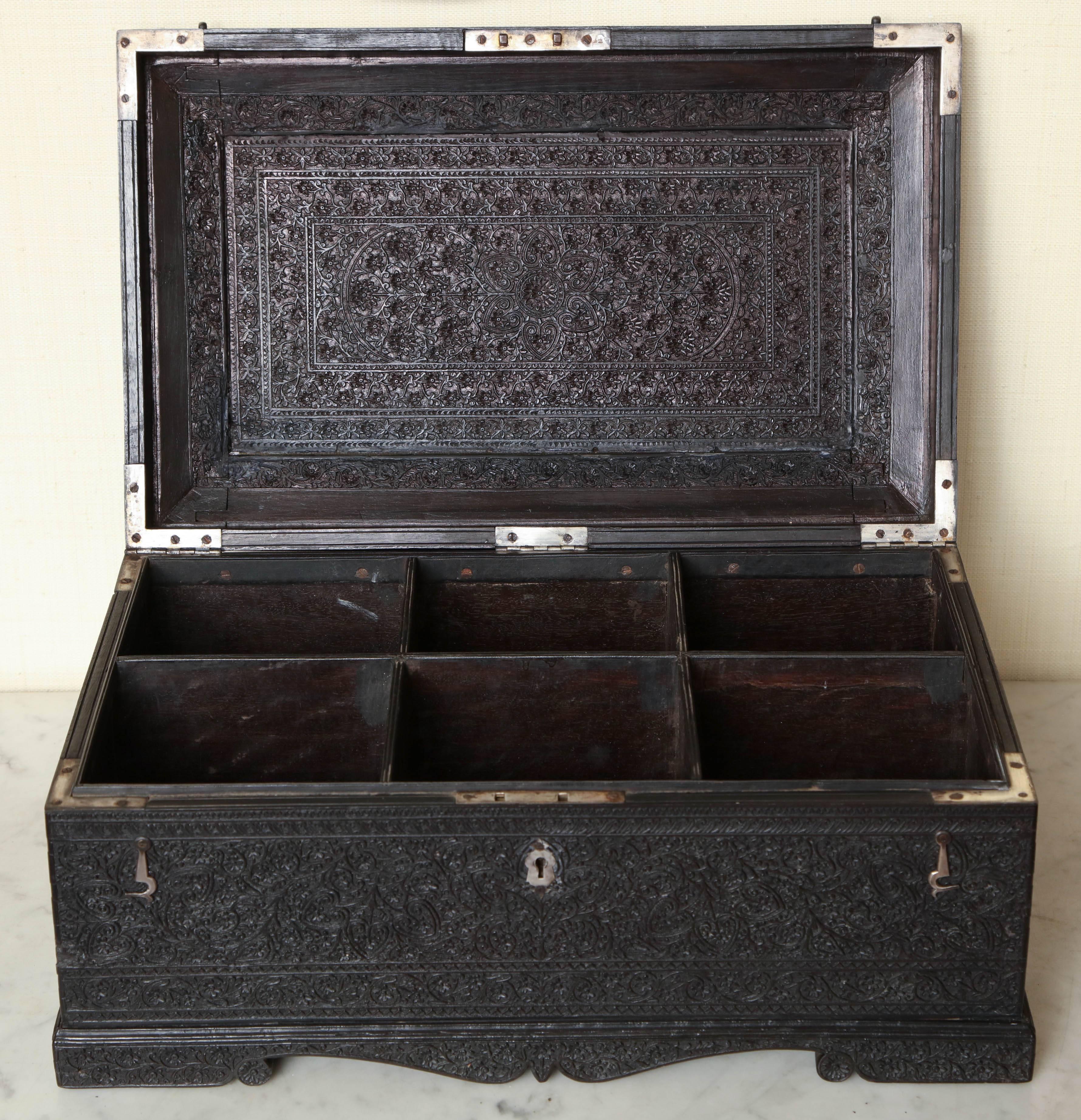 19th Century Raj, Intricately Carved Hardwood Box For Sale 4