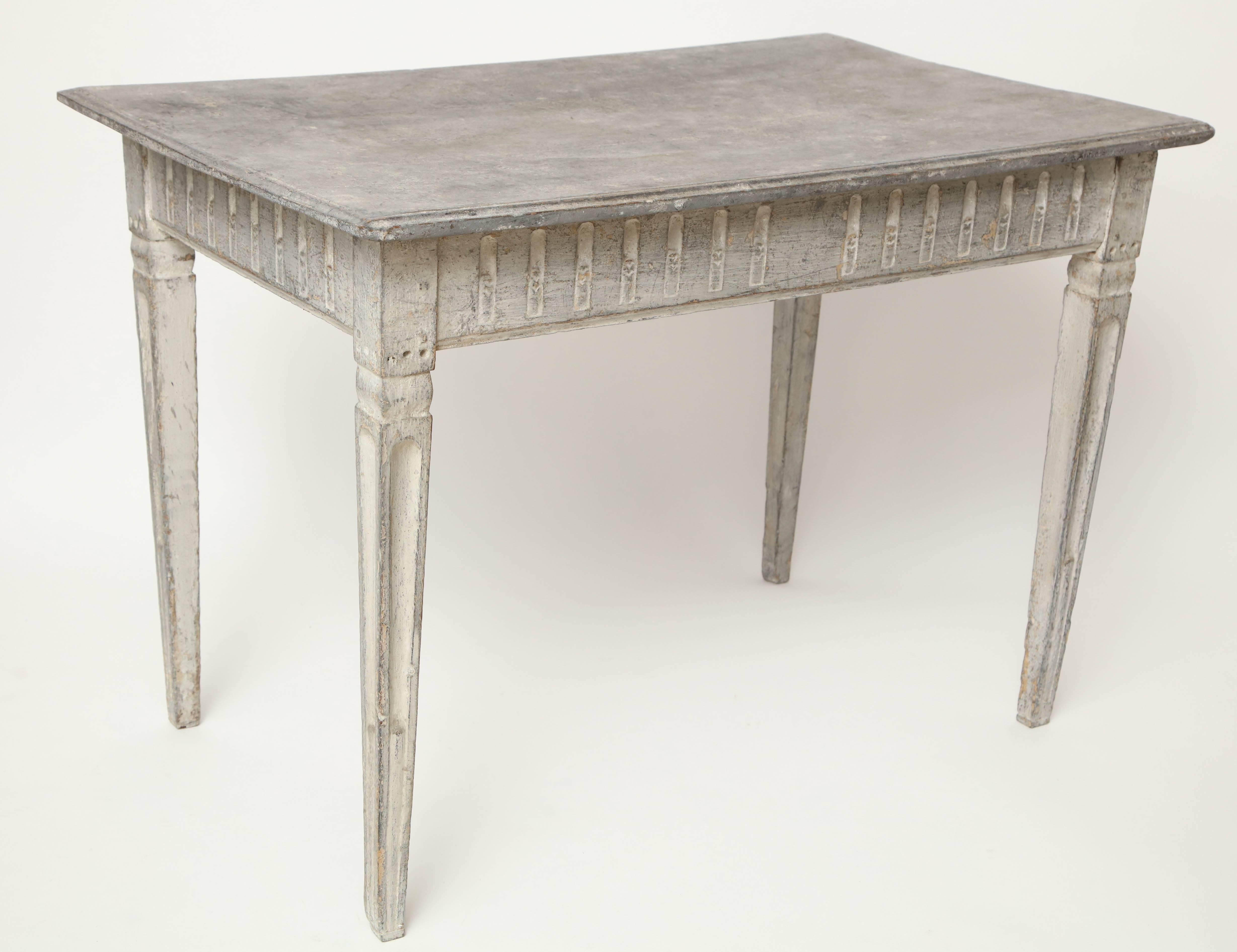 19th Century French Painted and Carved Gray Wood Table with Single Drawer 6
