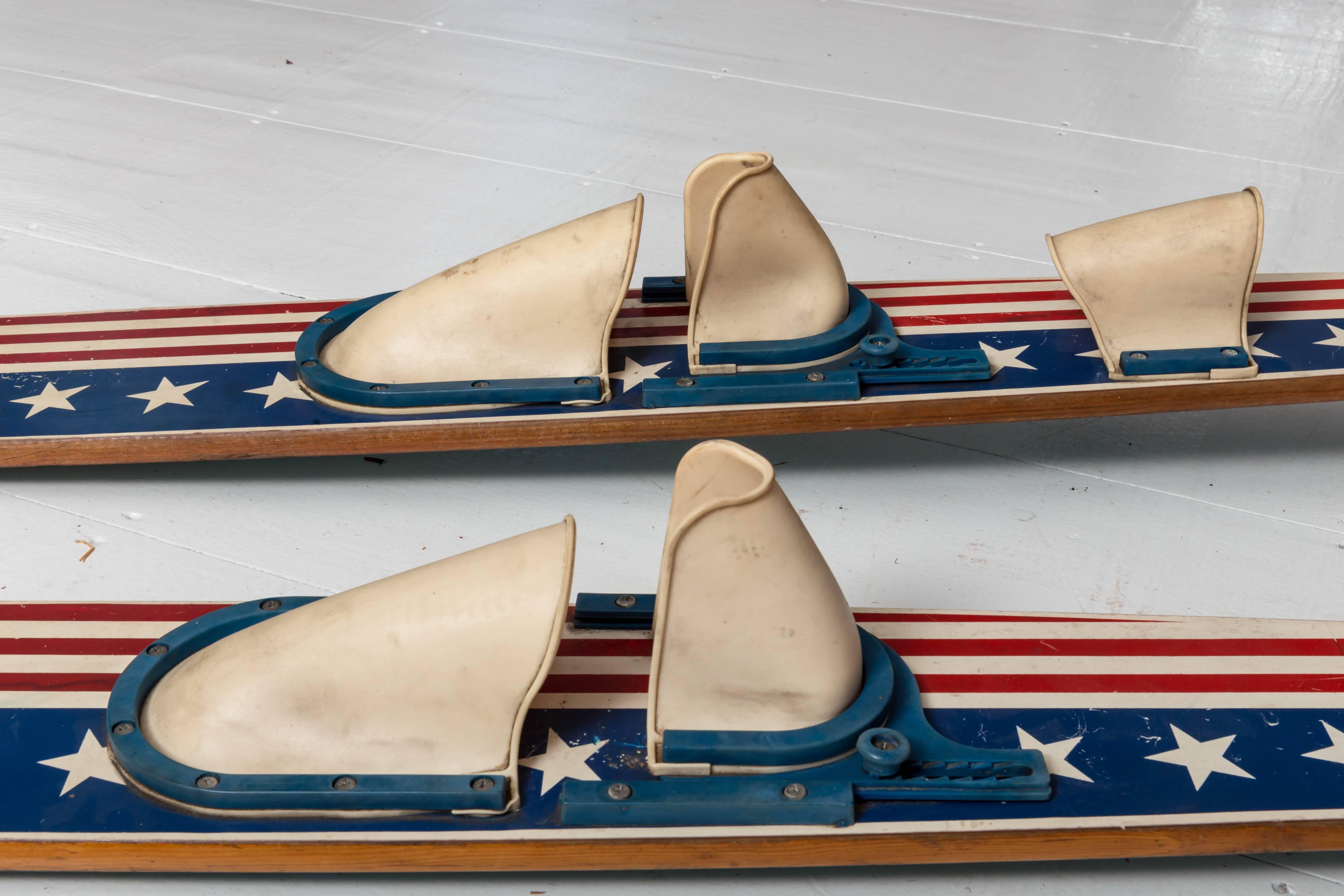 Combination Pair of Vintage Patriotic Water Skis 4