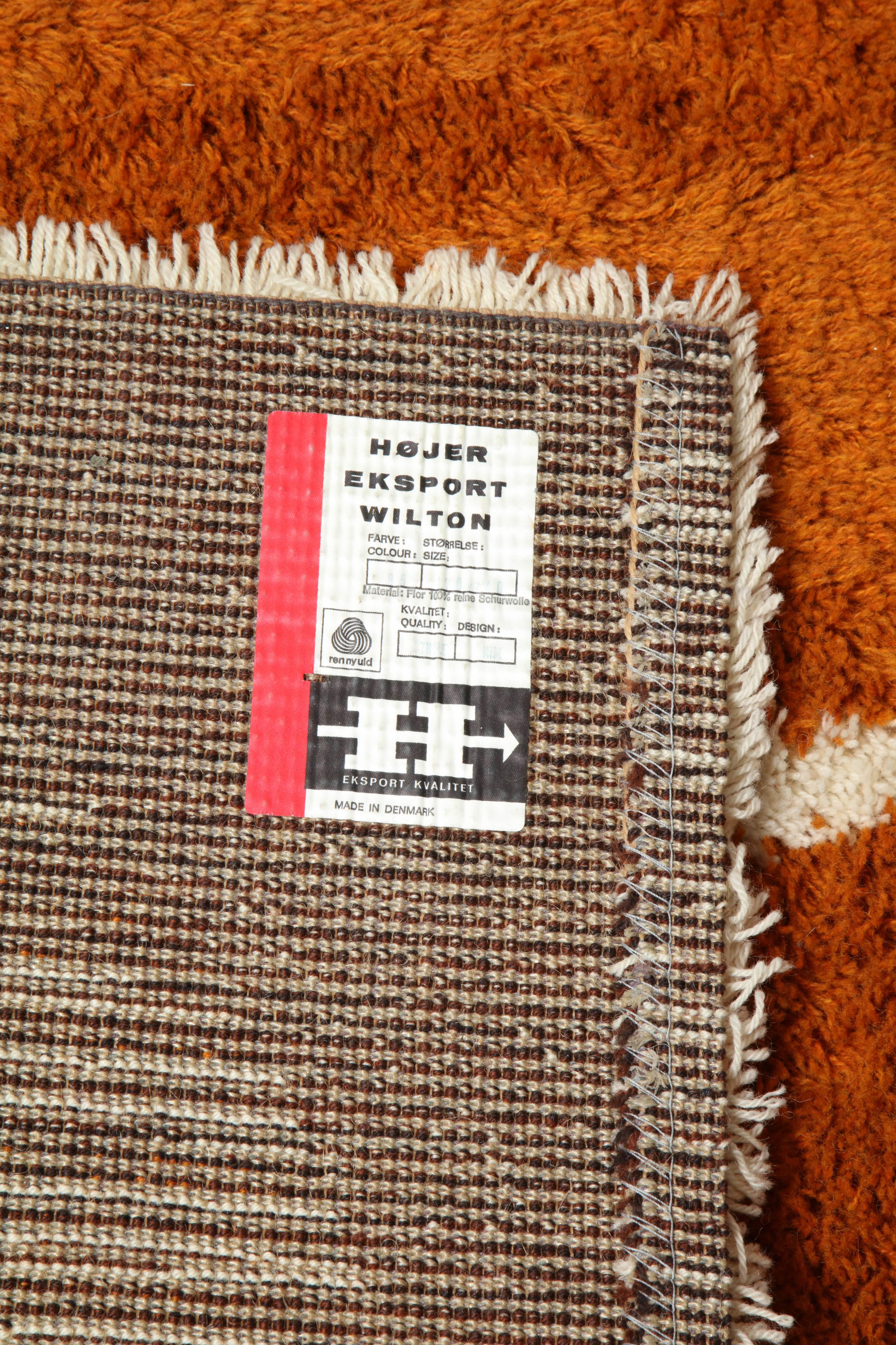 Hojer Eksport Wilton Carpet Made in Denmark In Good Condition For Sale In New York, NY