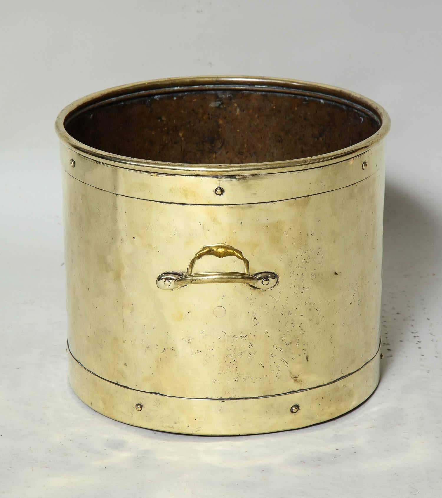 English Brass Kindling Bin In Good Condition In Greenwich, CT