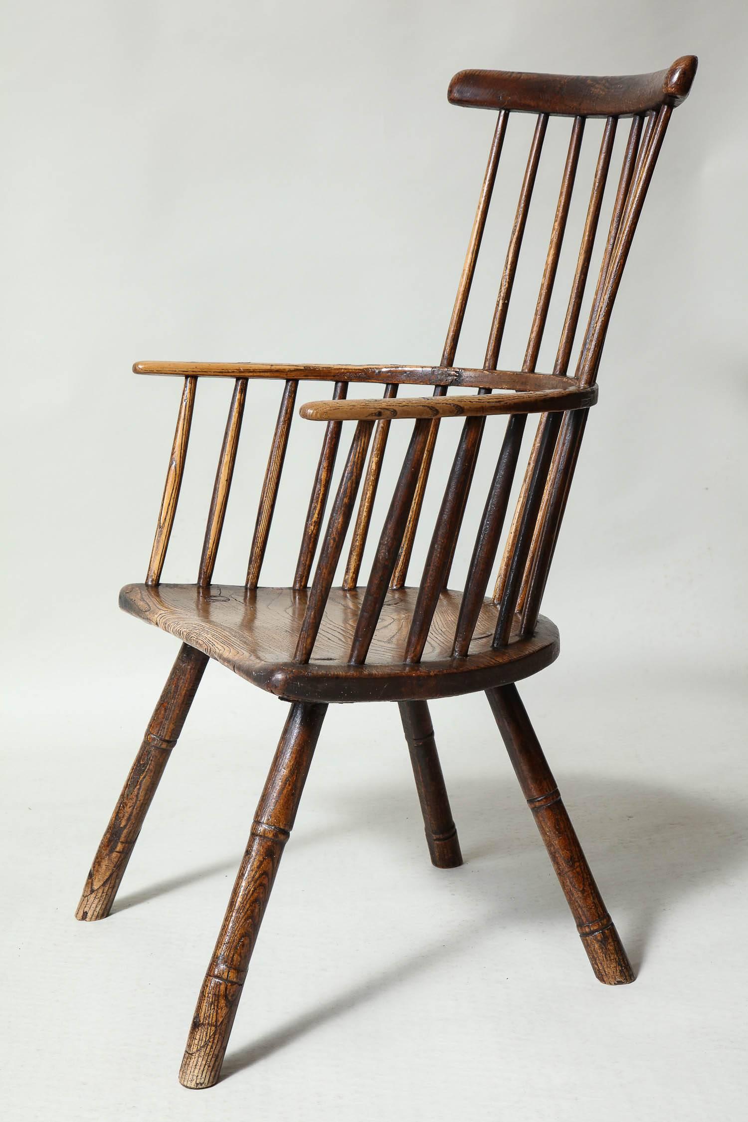 Country Rustic 18th Century English Comb Back Windsor Armchair