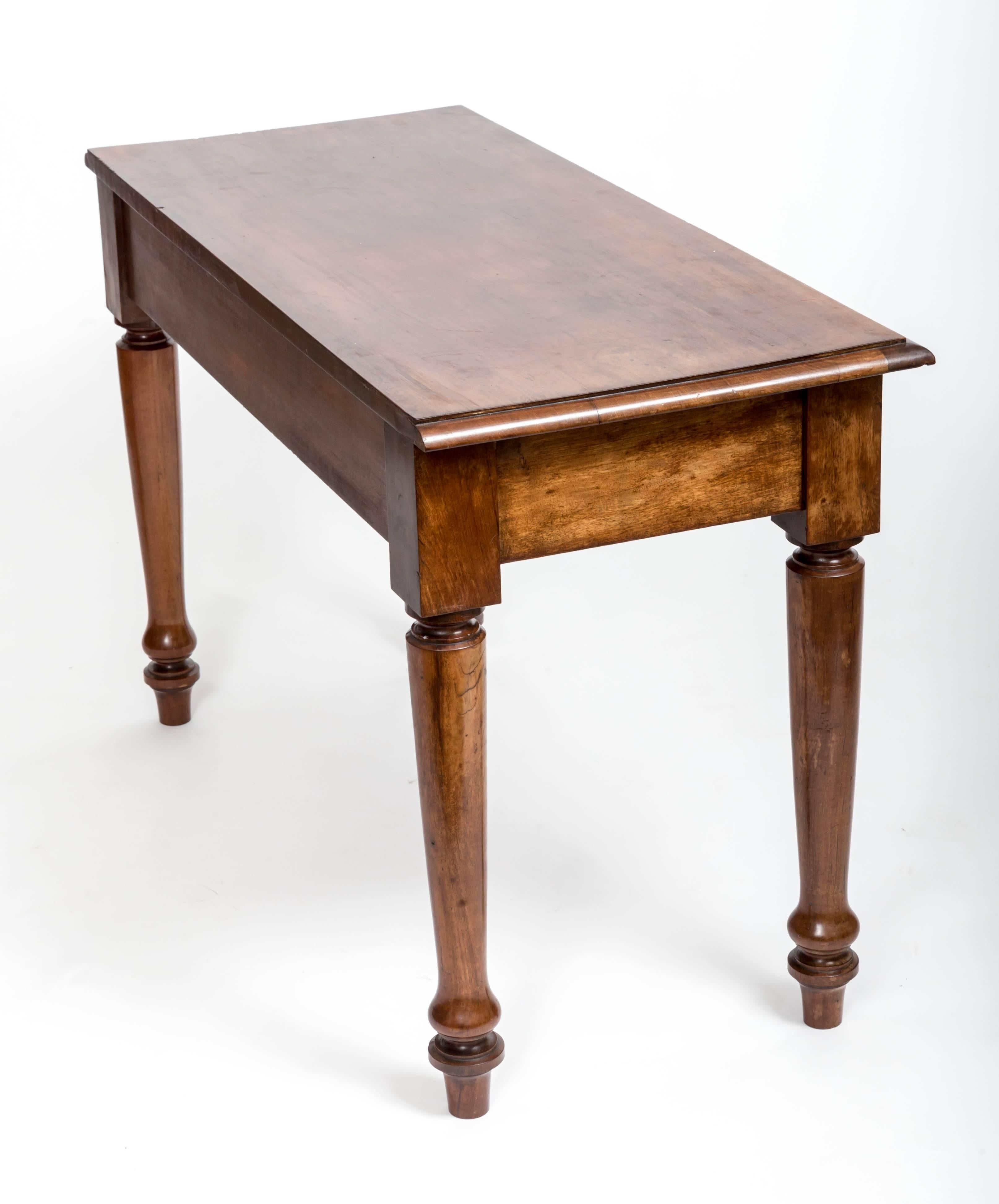 19th Century English Mahogany Serving Table For Sale 5