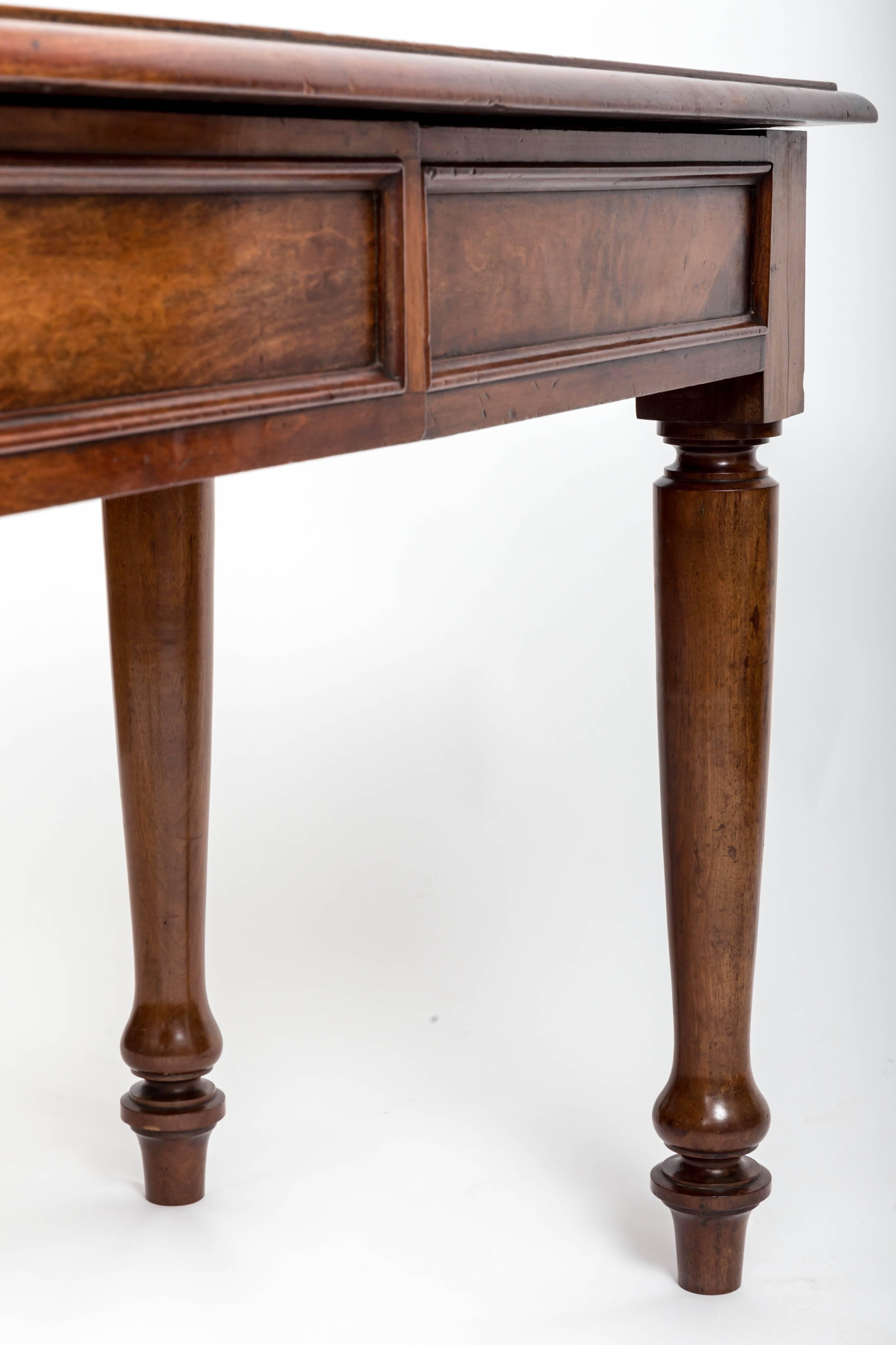 19th Century English Mahogany Serving Table For Sale 7