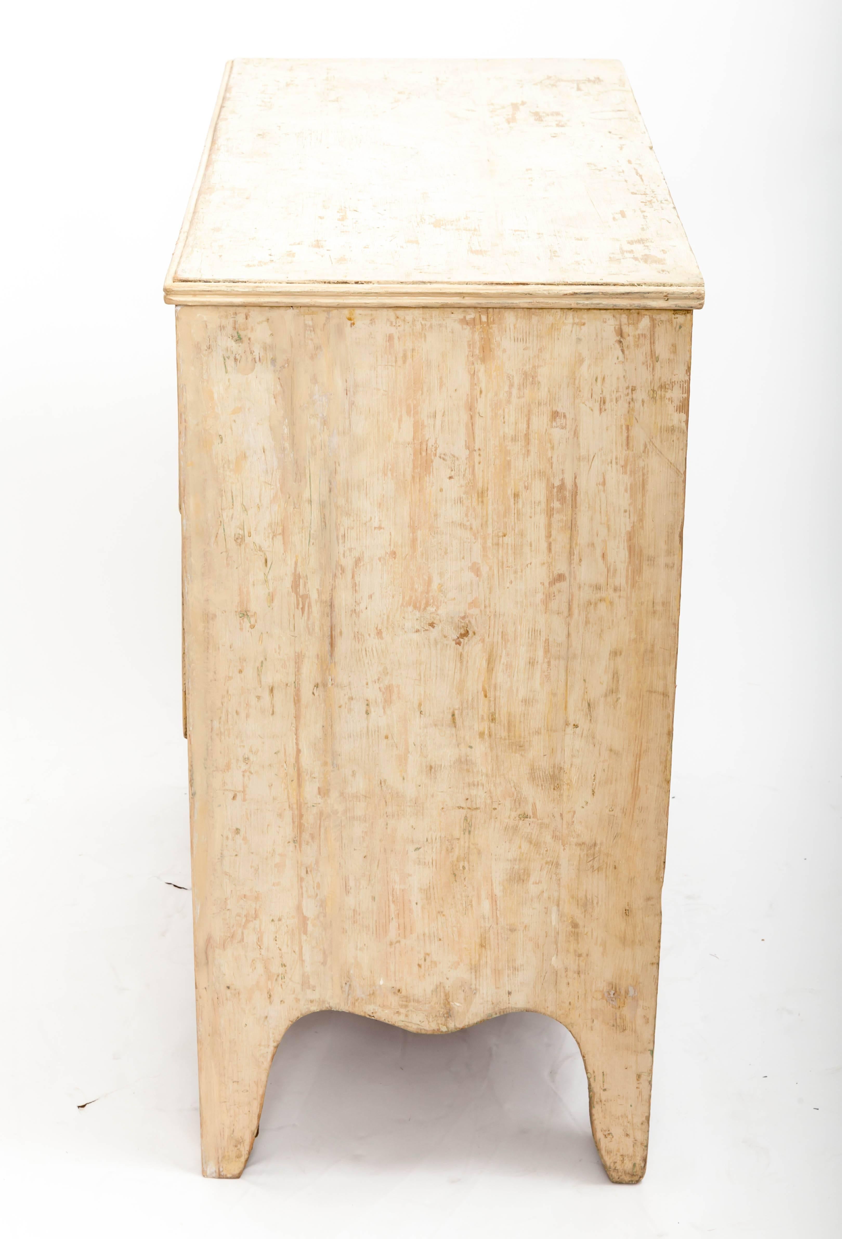 Early 19th Century Painted Chest Original Paint, England, circa 1840 2