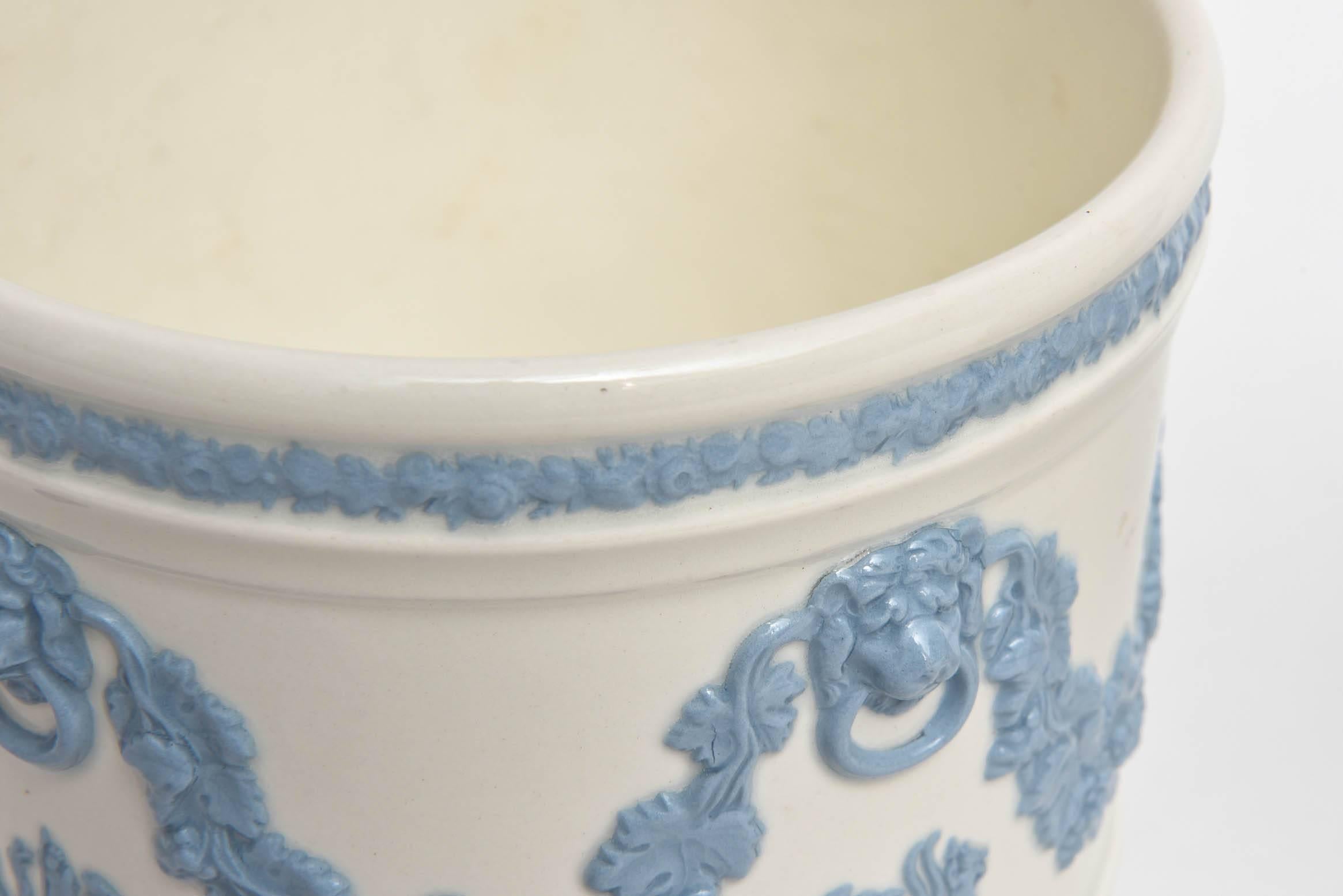 Porcelain Pair of Wedgwood Blue White Cache Pots, Lion's Head Handles Classical Scenes