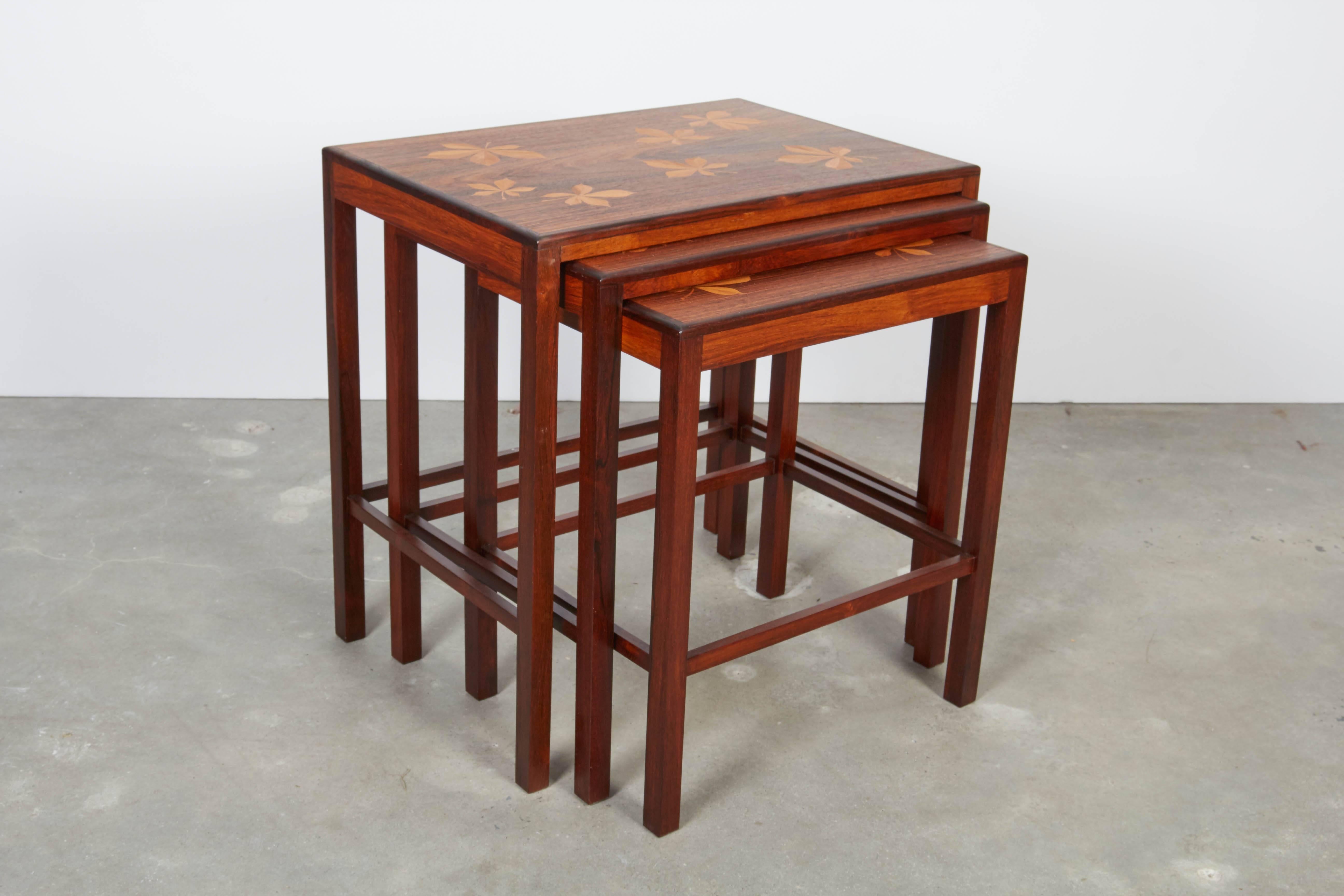 Rosewood Nesting Tables with Chestnut Inlay In Excellent Condition In New York, NY