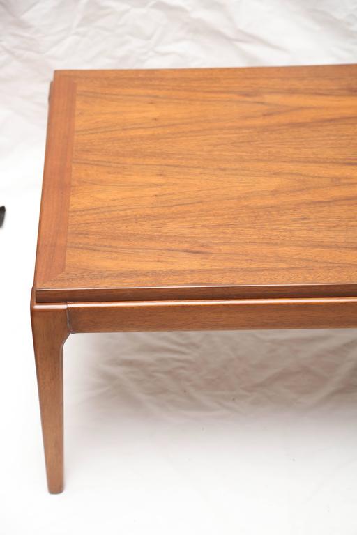 Small Lane Coffee Table 1960s Usa At 1stdibs Mid Century Modern Small Lane Coffee Table 1960s Usa For
