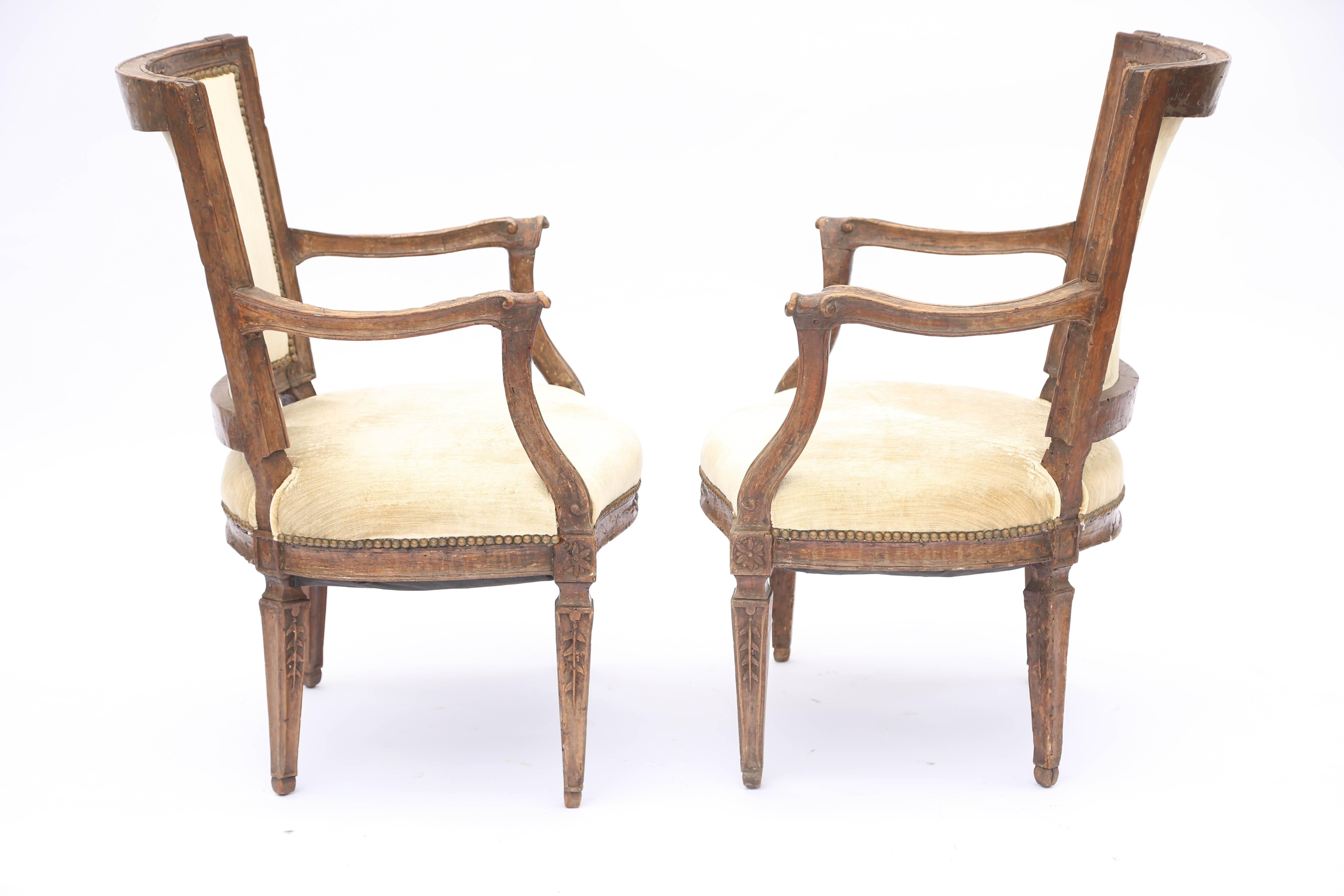 Pair of 18th Century Italian Armchairs For Sale 2