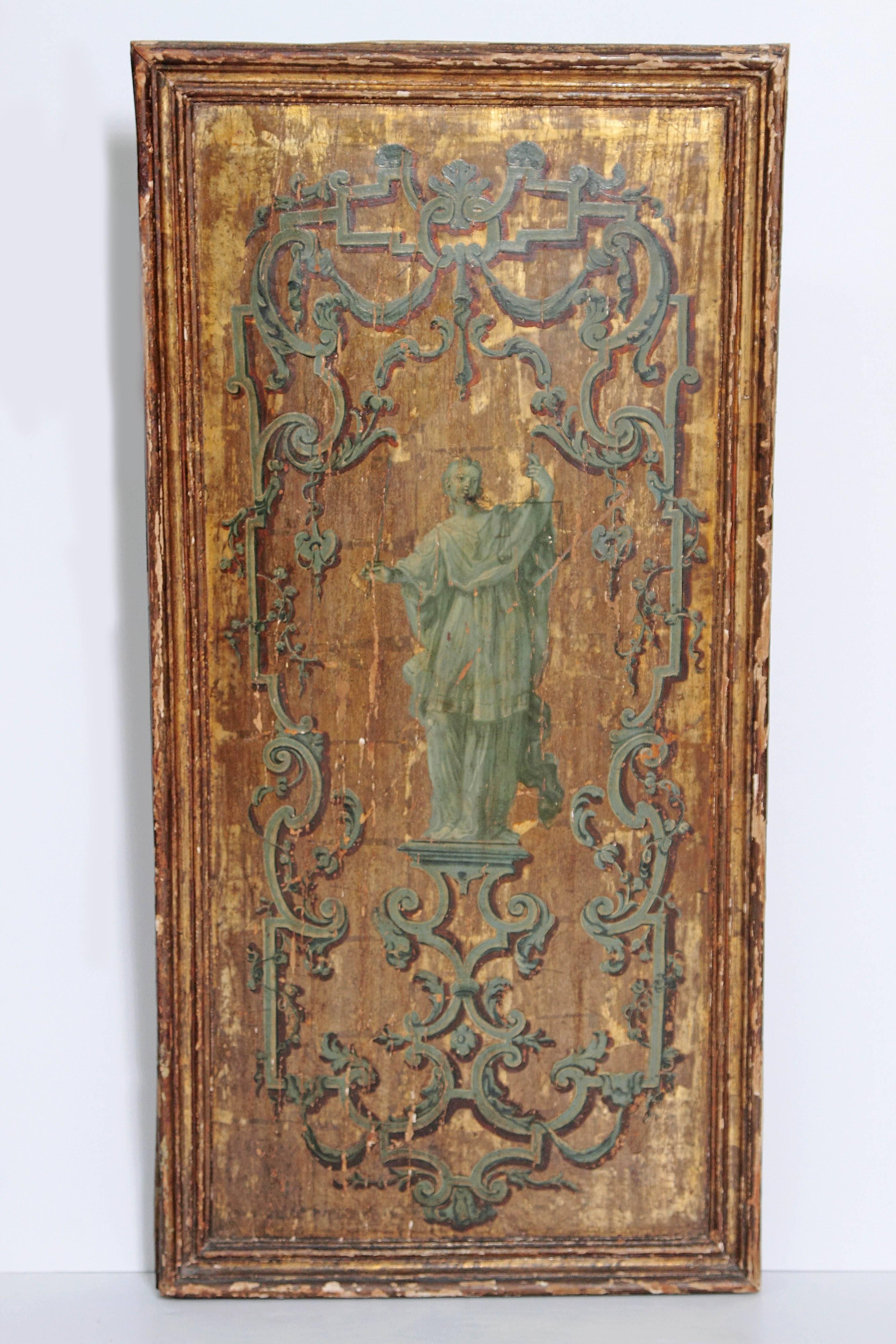 Italienische neoklassizistische Farbe und vergoldete Tafeln / römische Göttinnen / Museen (18. Jahrhundert) im Angebot