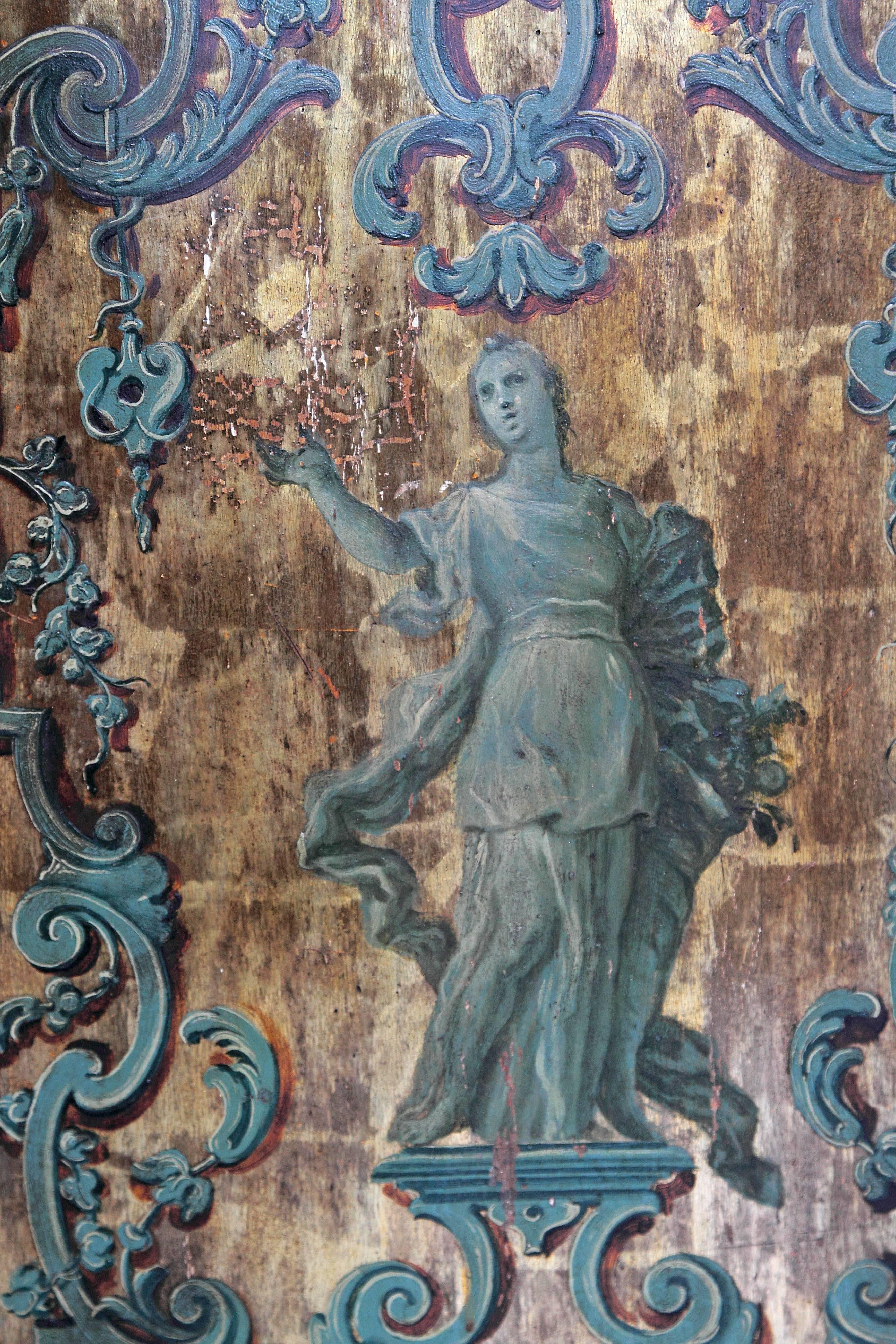 Italienische neoklassizistische Farbe und vergoldete Tafeln / römische Göttinnen / Museen im Angebot 2
