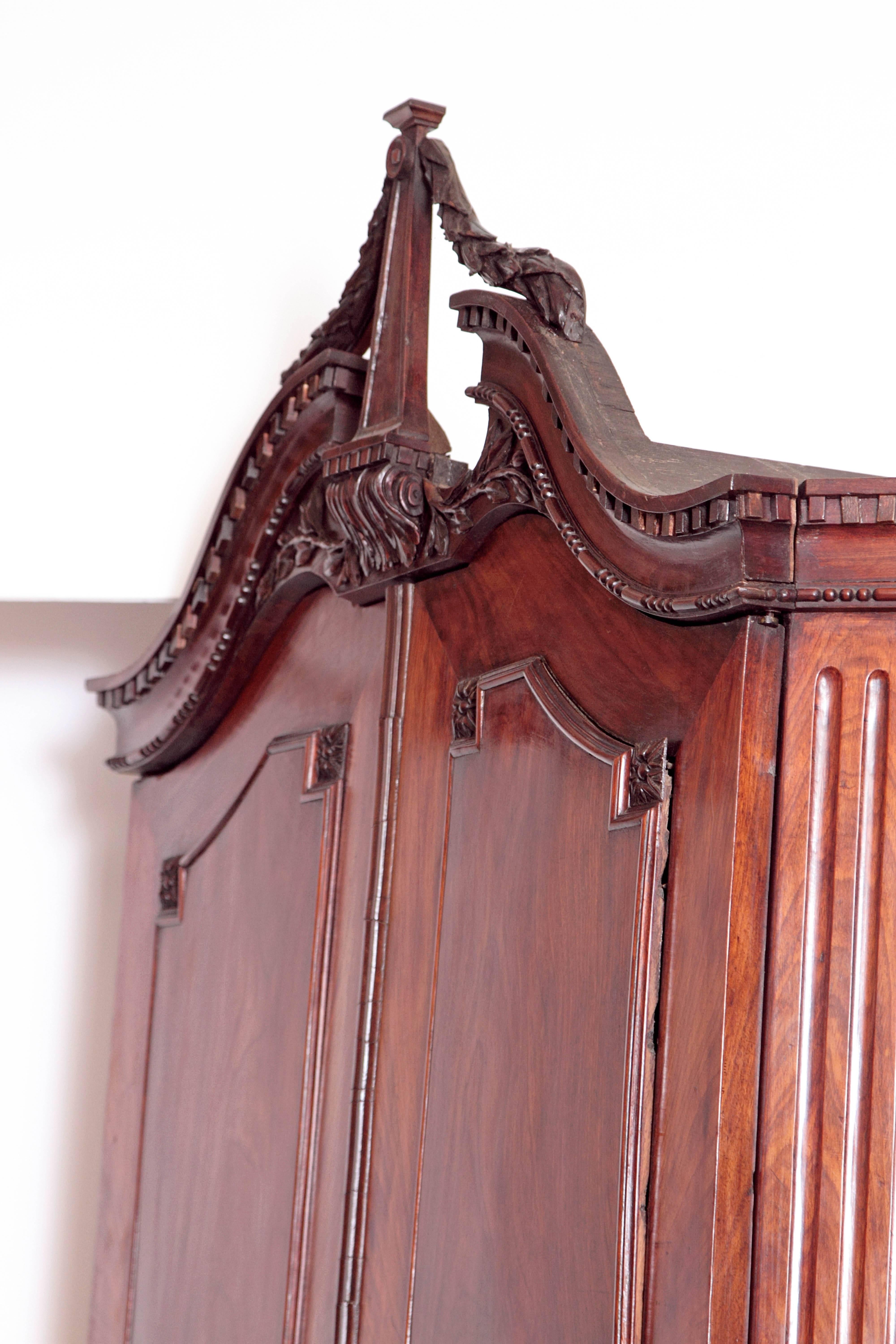 Late 18th Century 18th Century Continental Mahogany Corner Cabinet For Sale