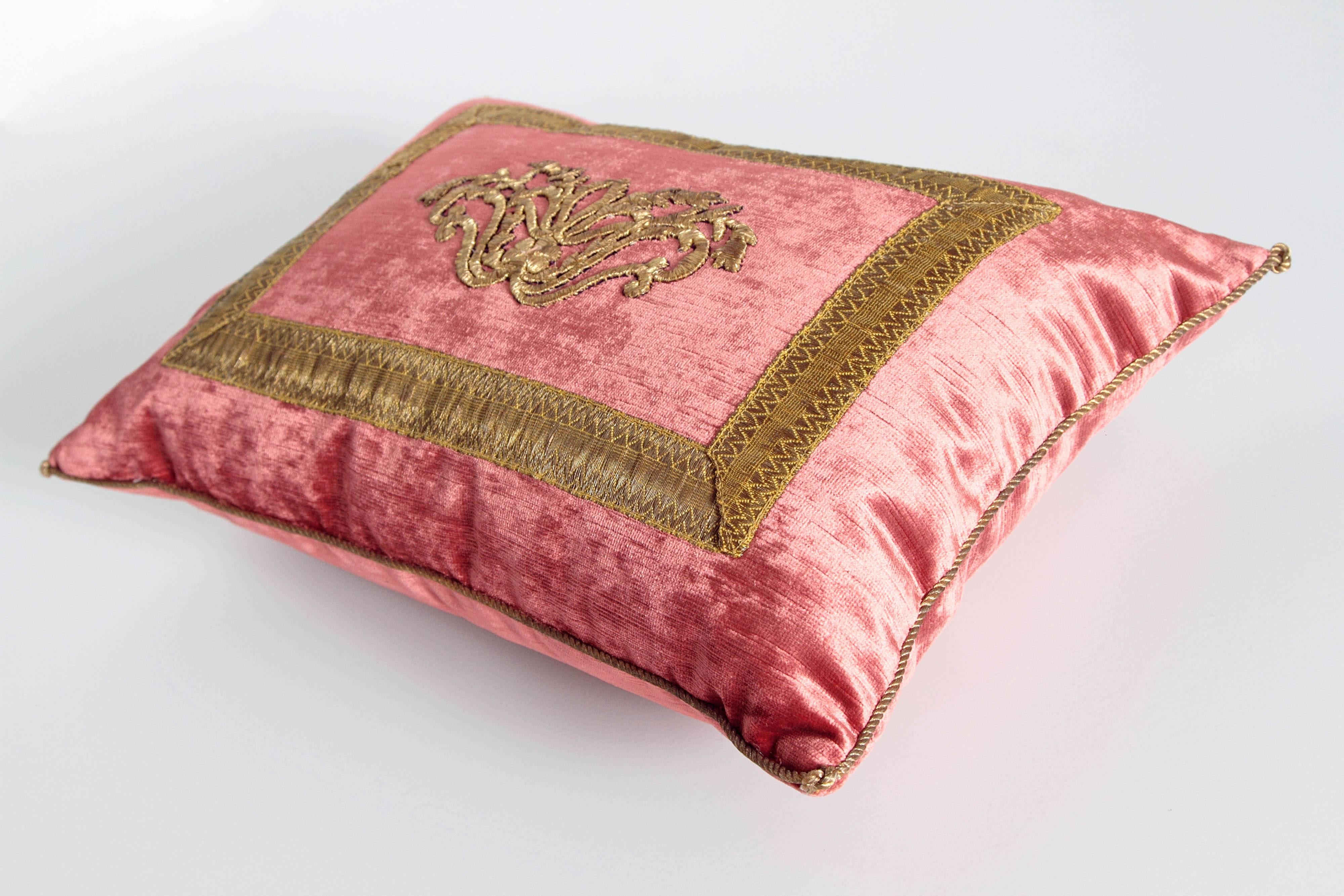 Antique Textile Pillow by Rebecca Vizard of B. Viz Design In Good Condition In Dallas, TX
