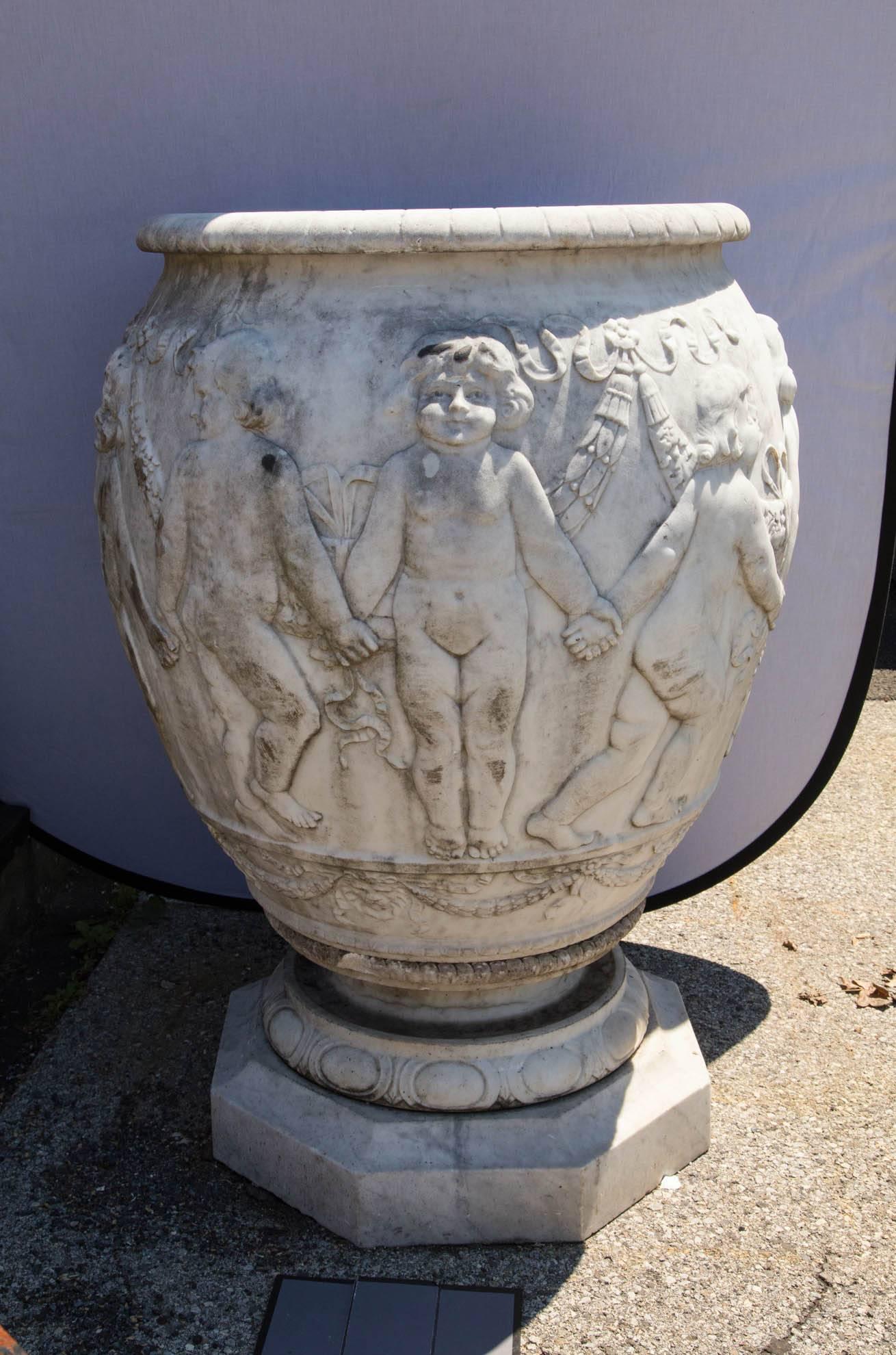 Pair of Large Antique Italian Marble Urns with Dancing Cherubs For Sale 1