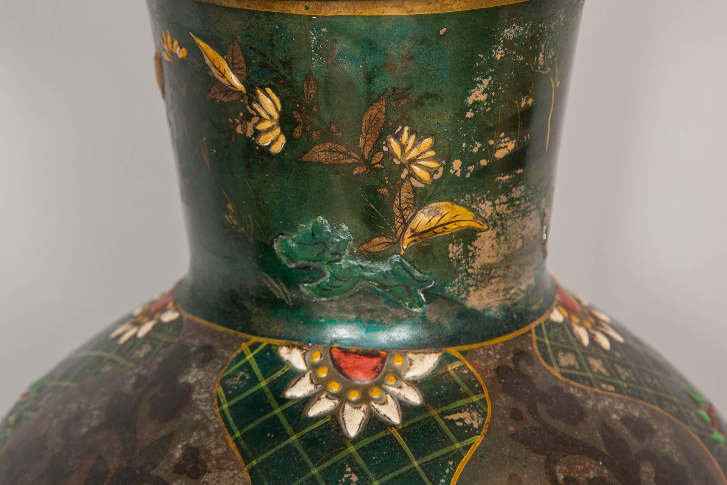 18th Century Tall Green Lacquered Berlin Faience Chinoiserie Vase, circa 1740 1