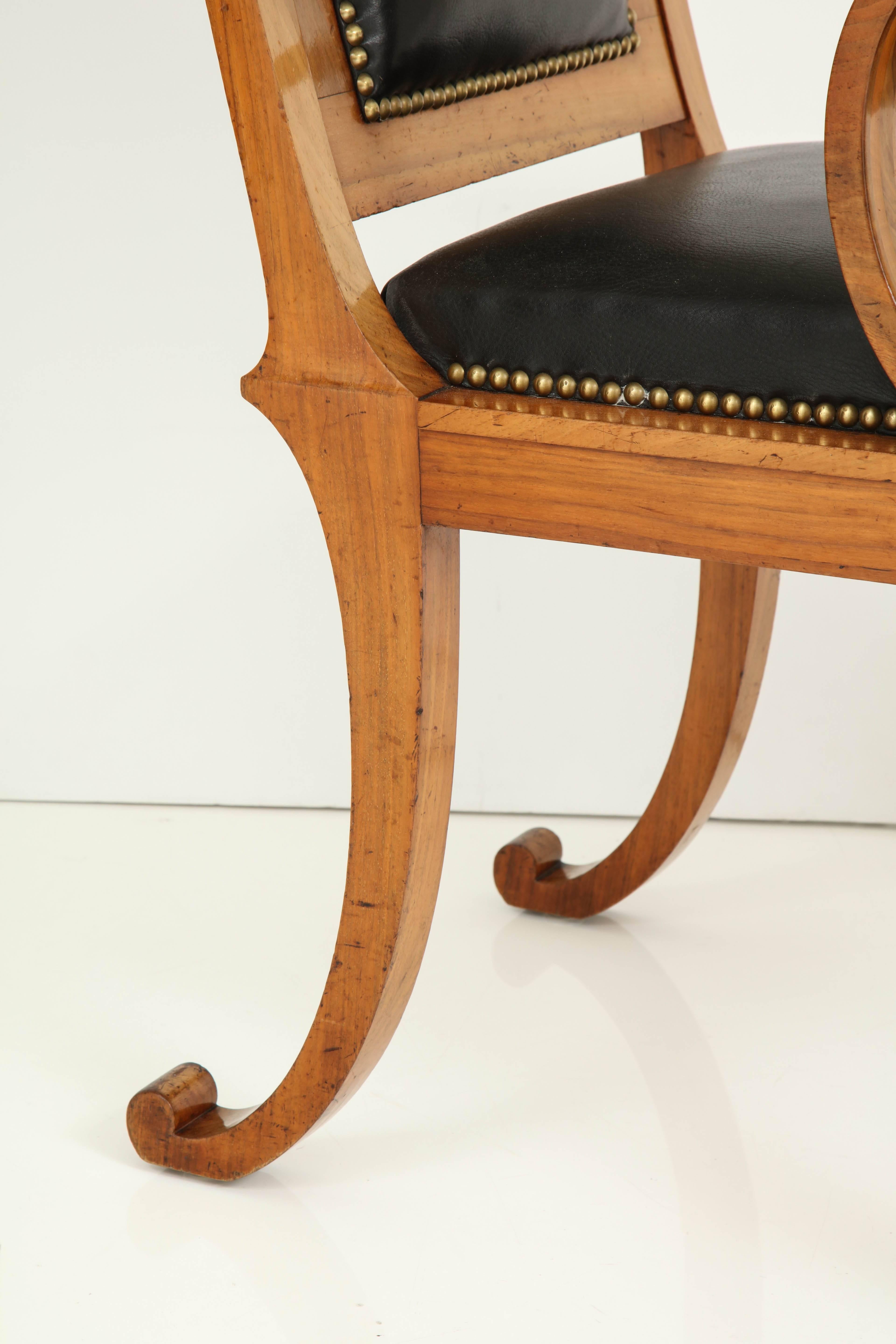 Neoclassical Rare German Fruitwood Klismos Chair, circa 1840s