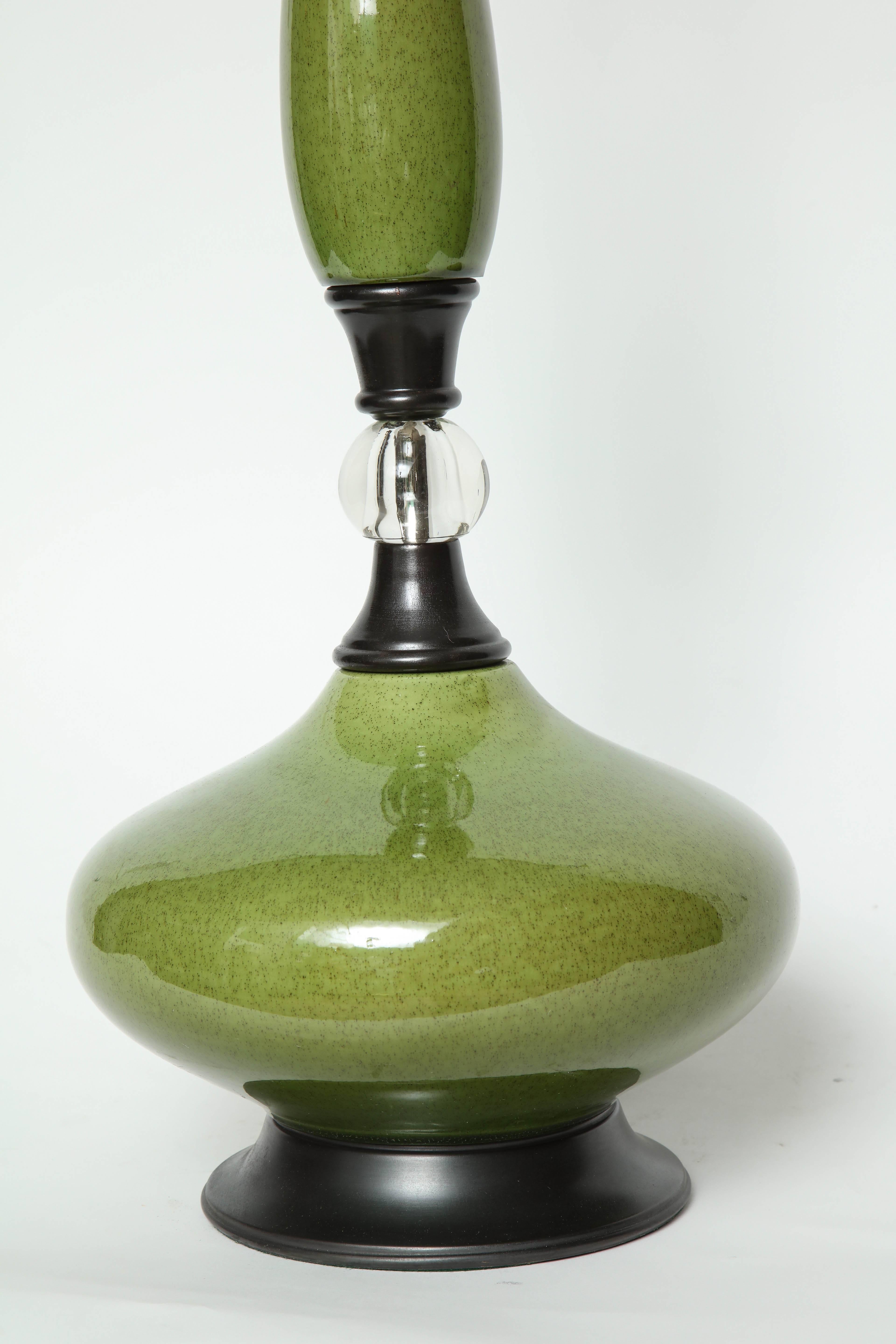 Mid-Century Moss Green Ceramic Lamps In Excellent Condition For Sale In New York, NY